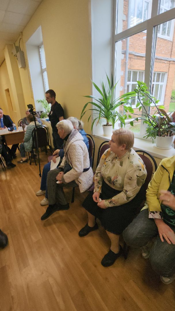 выездная администрация, борис аубакиров, Павел Соболев, уборка подъезда, ул школьная 6, школа 6,