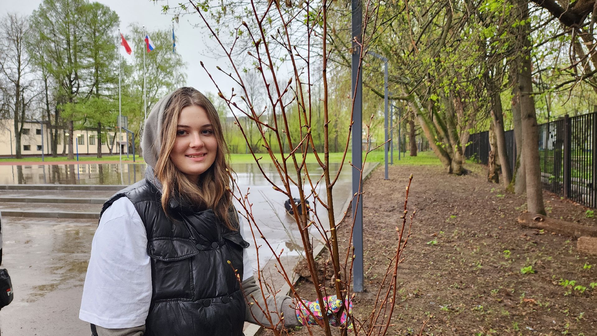 Солнечногорск, лицей 7, школьники, посадка деревьев, день добрых дел,