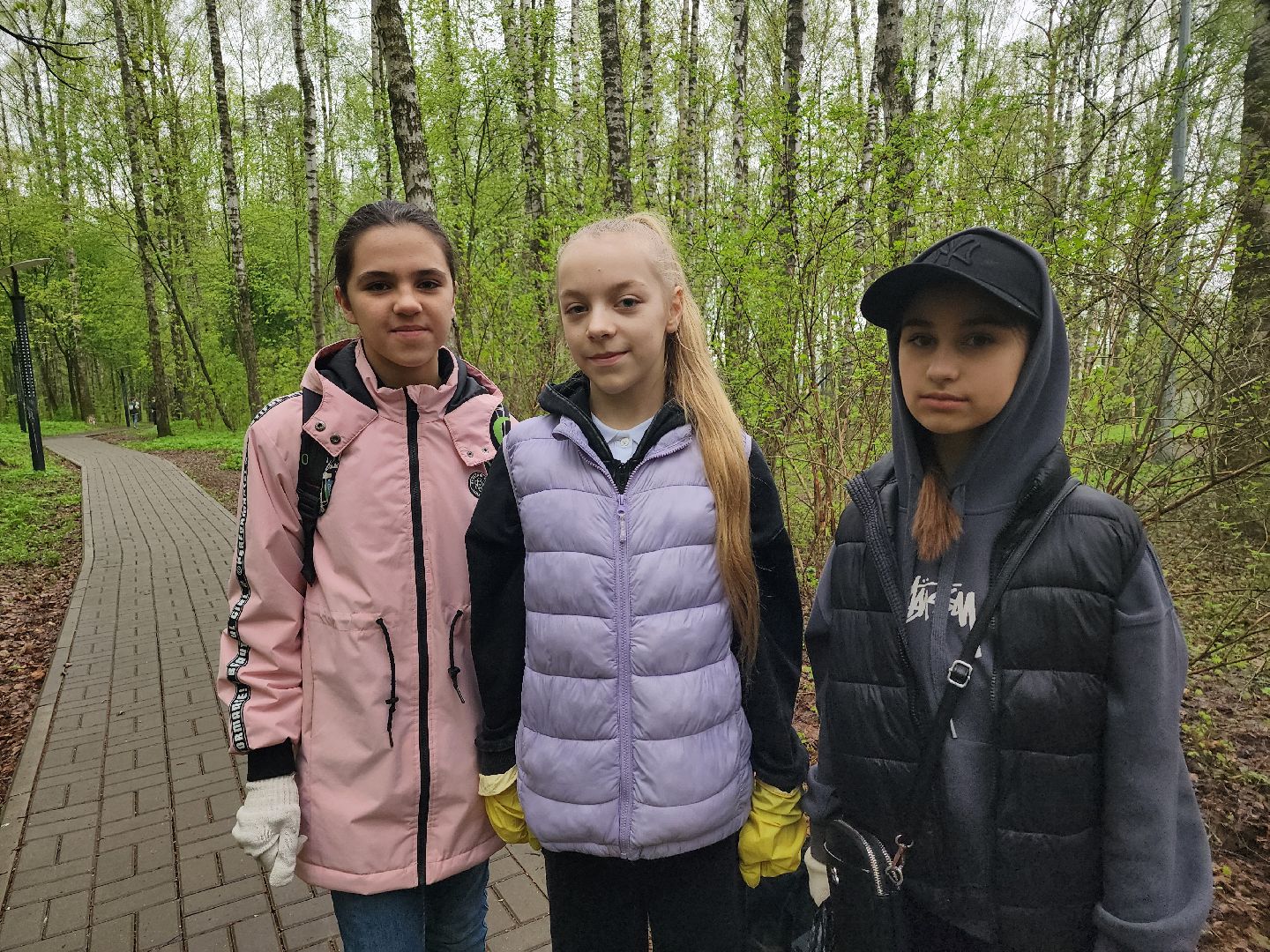 День добрых дел, уборка общественных территорий, школьники, Ногинск, Богородский городской округ,