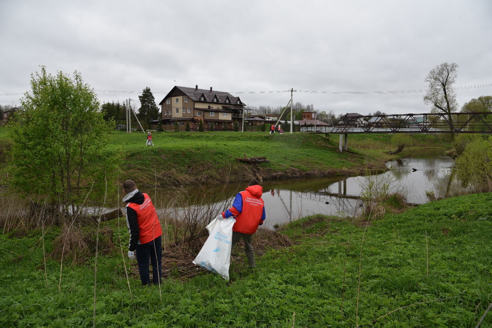 лотошино, лотошинский стадион, вода россии, субботник, экология, река,