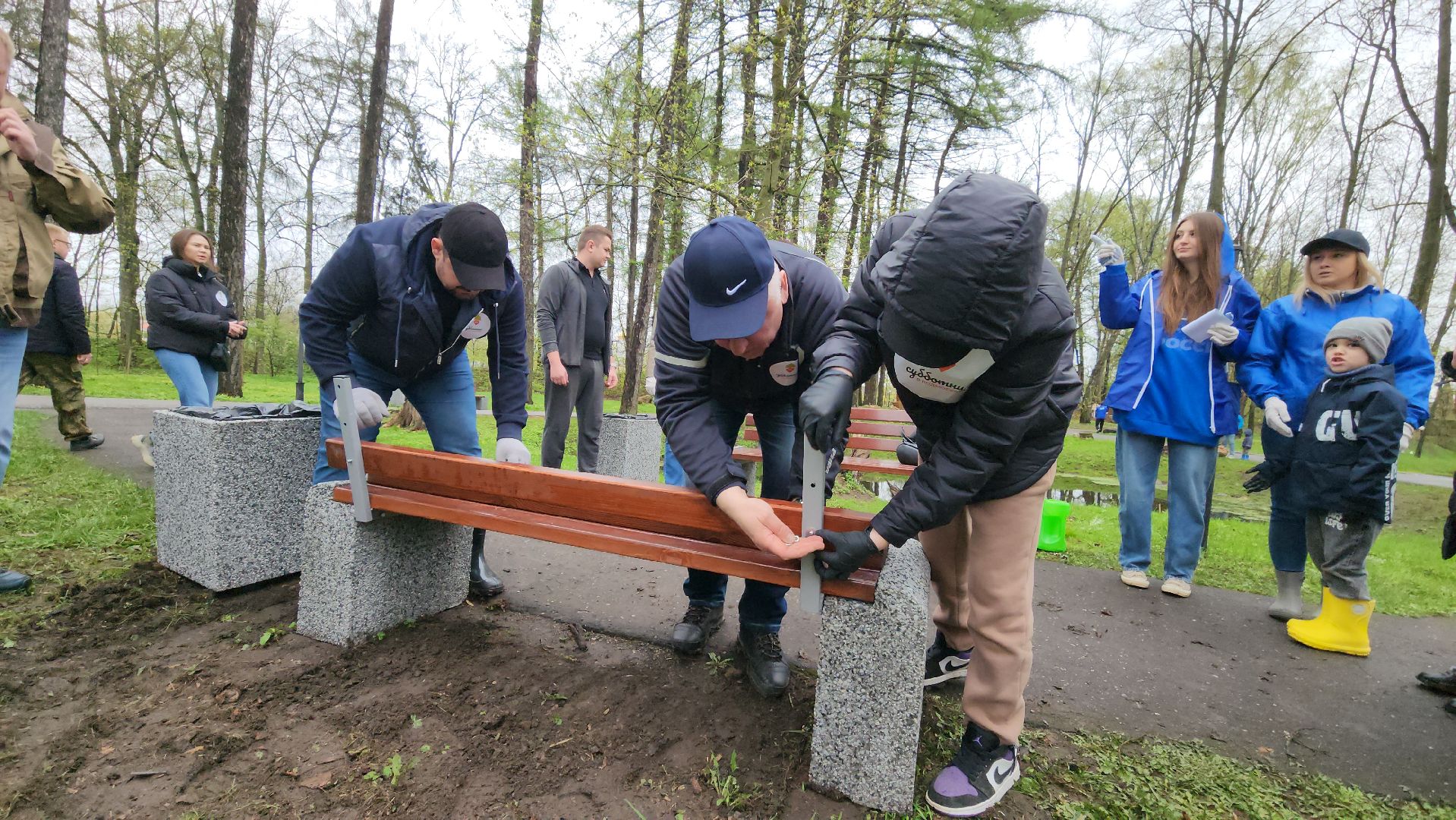 Городок, Парк, посадка кленов, аллея кленов, Благоустройство, субботник, день добрых дел, руза,
