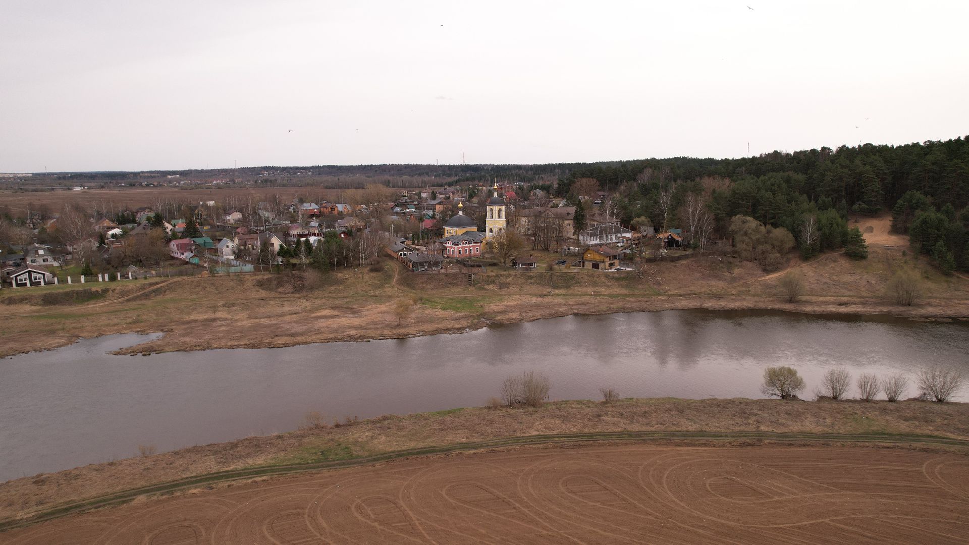 Звенигород, видео с коптера, храм,