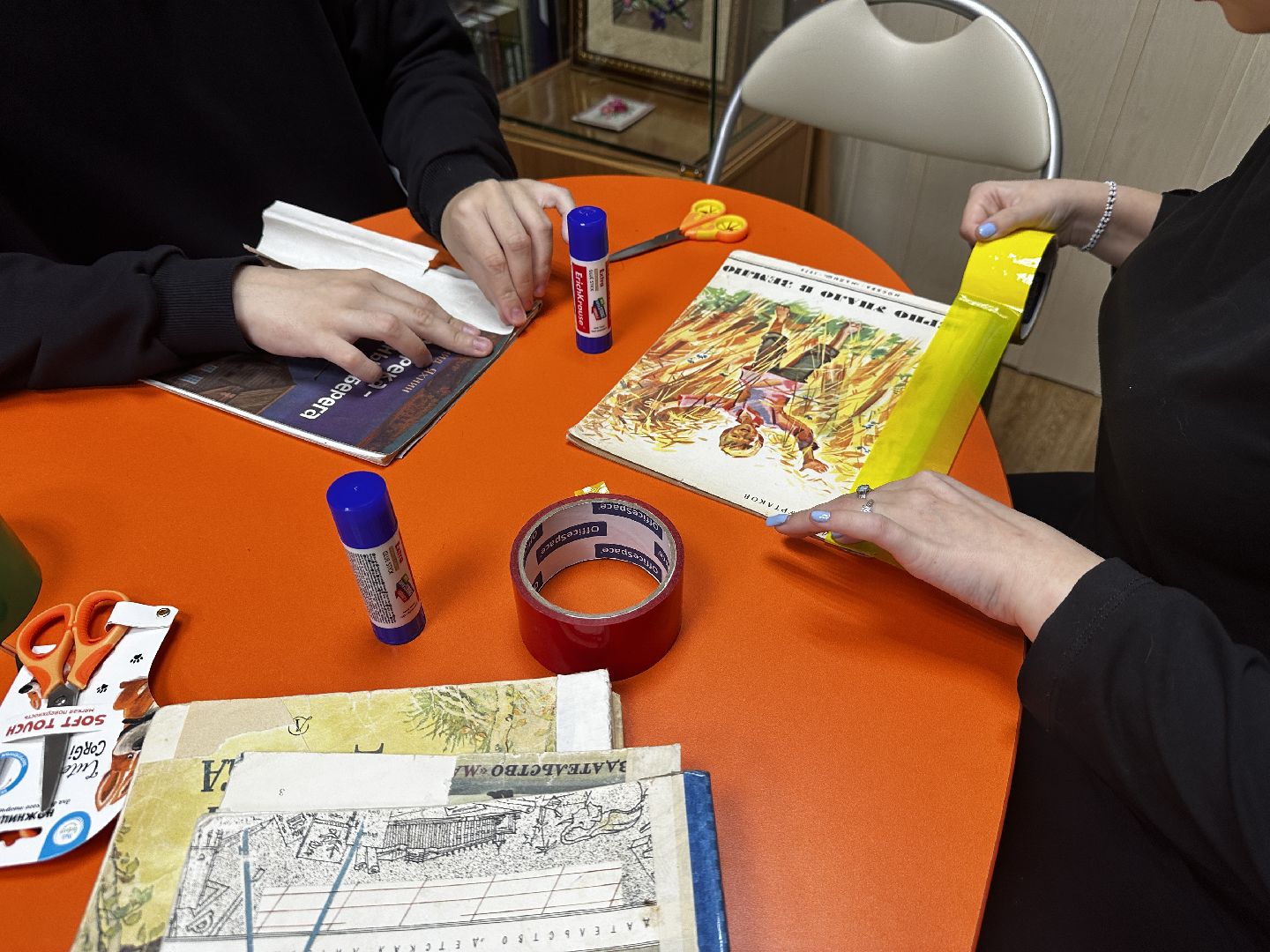 воскресенск, день добрых дел, школьники, библиотека,