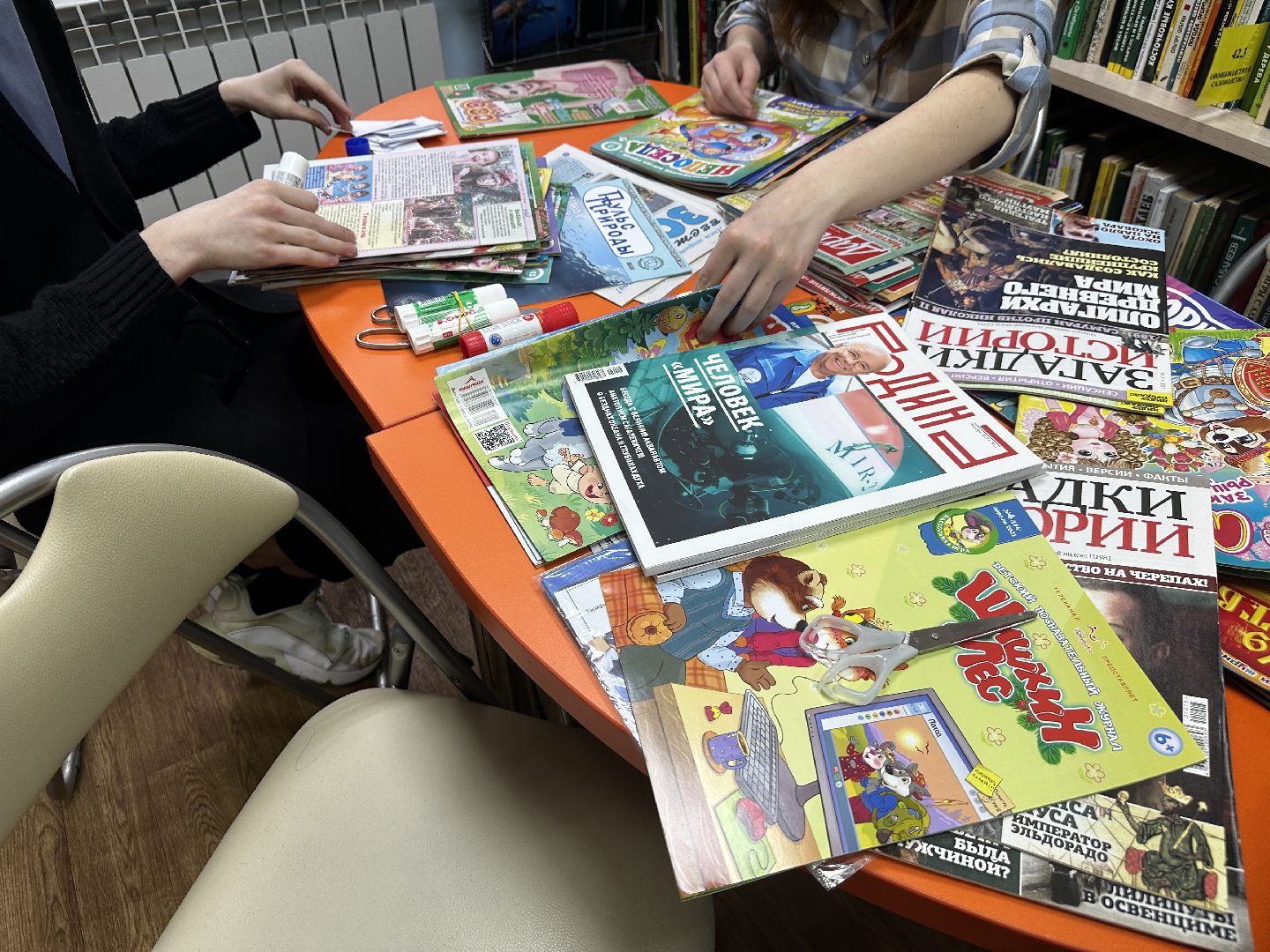 воскресенск, день добрых дел, школьники, библиотека,