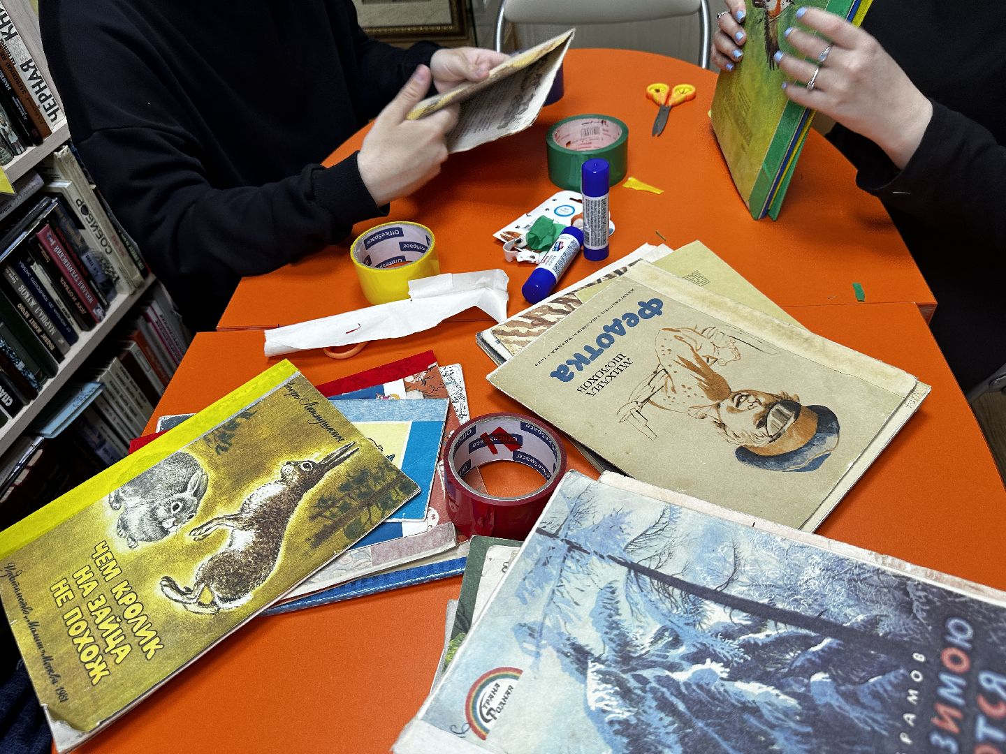 воскресенск, день добрых дел, школьники, библиотека,