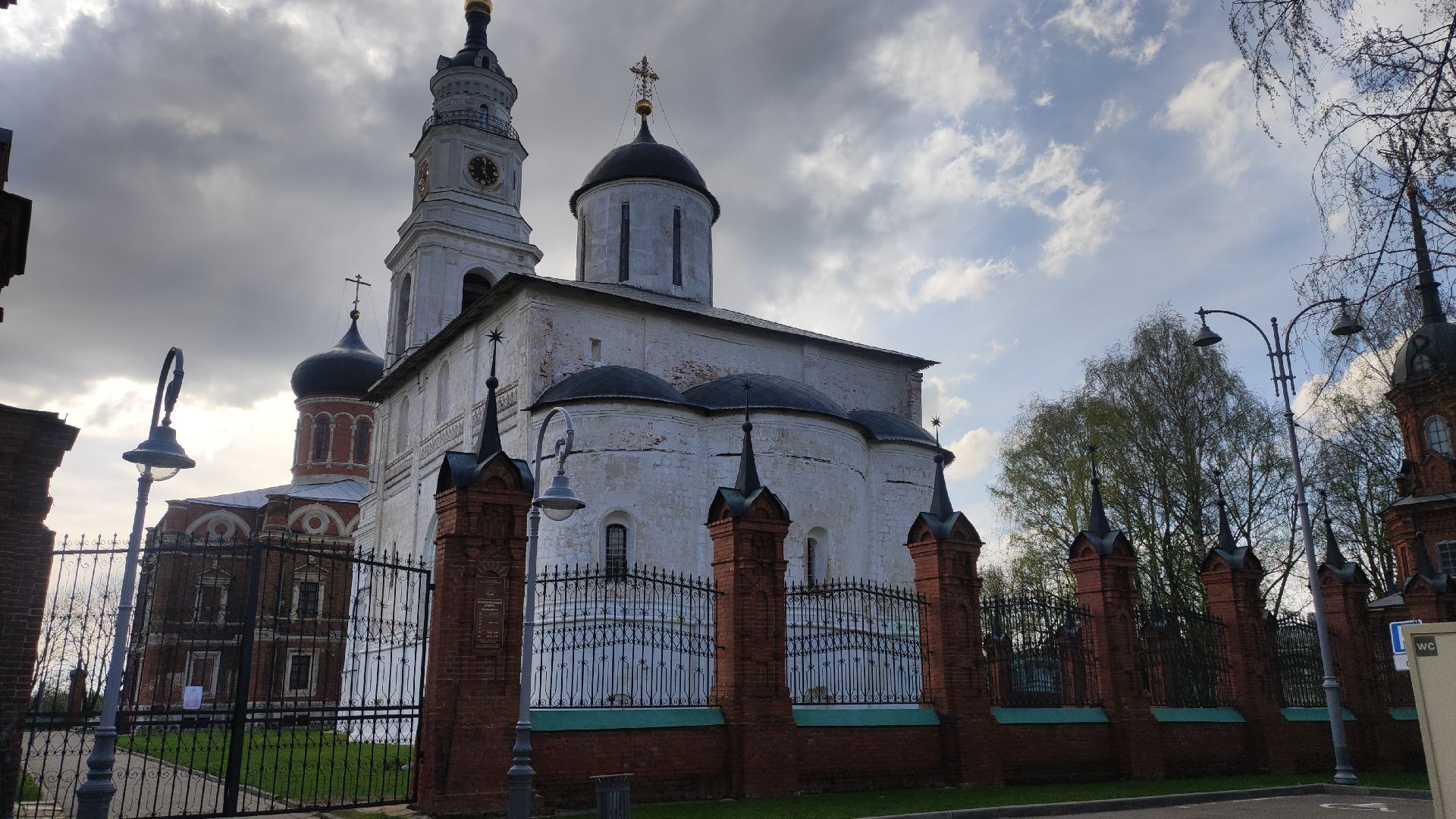 волоколамск, волоколамское благочиние, пасха, вербное воскресенье, православие, священник, куличи, пасхальные яйца,