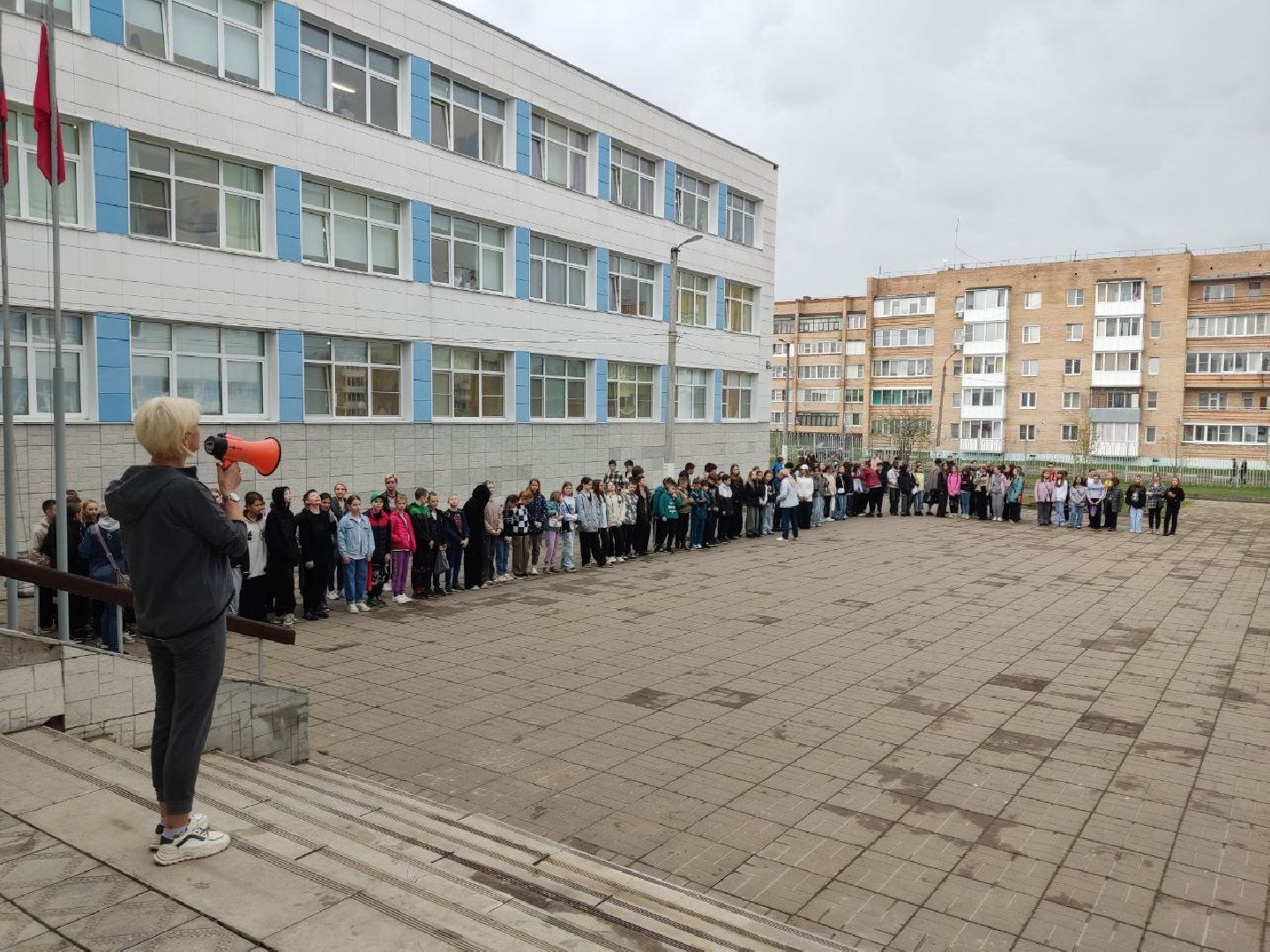 общеобластной субботник, день добрых дел, озеро Юбилейное, Рошаль, рошальский лицей, Большая Шатура, парк Крестов брод, озеленение,