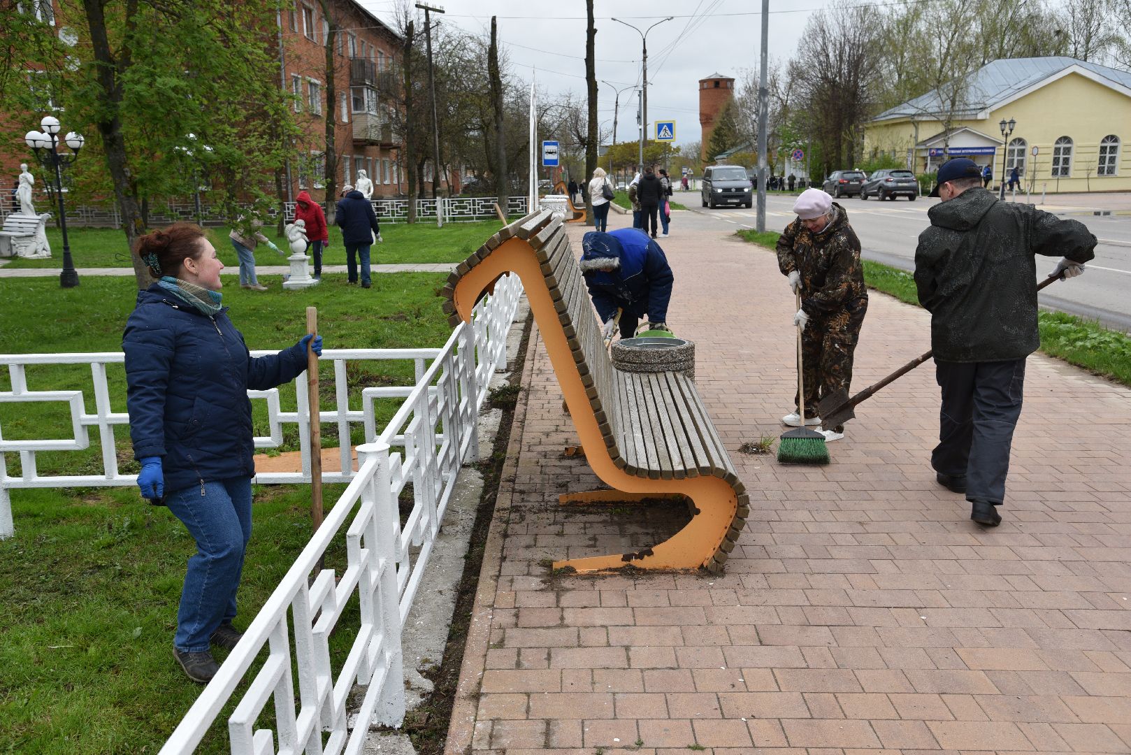 лотошино, лотошинская дши, субботник, благоустройство, уборка общественных территорий,