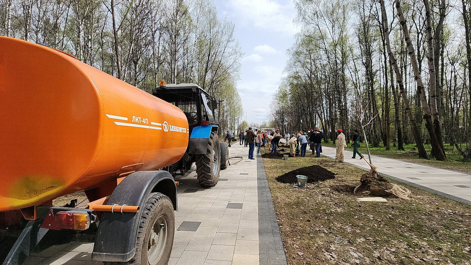 электросталь, мой город, жители города, акция, доброе дело, день добрых дел, субботник, посадка деревьев,