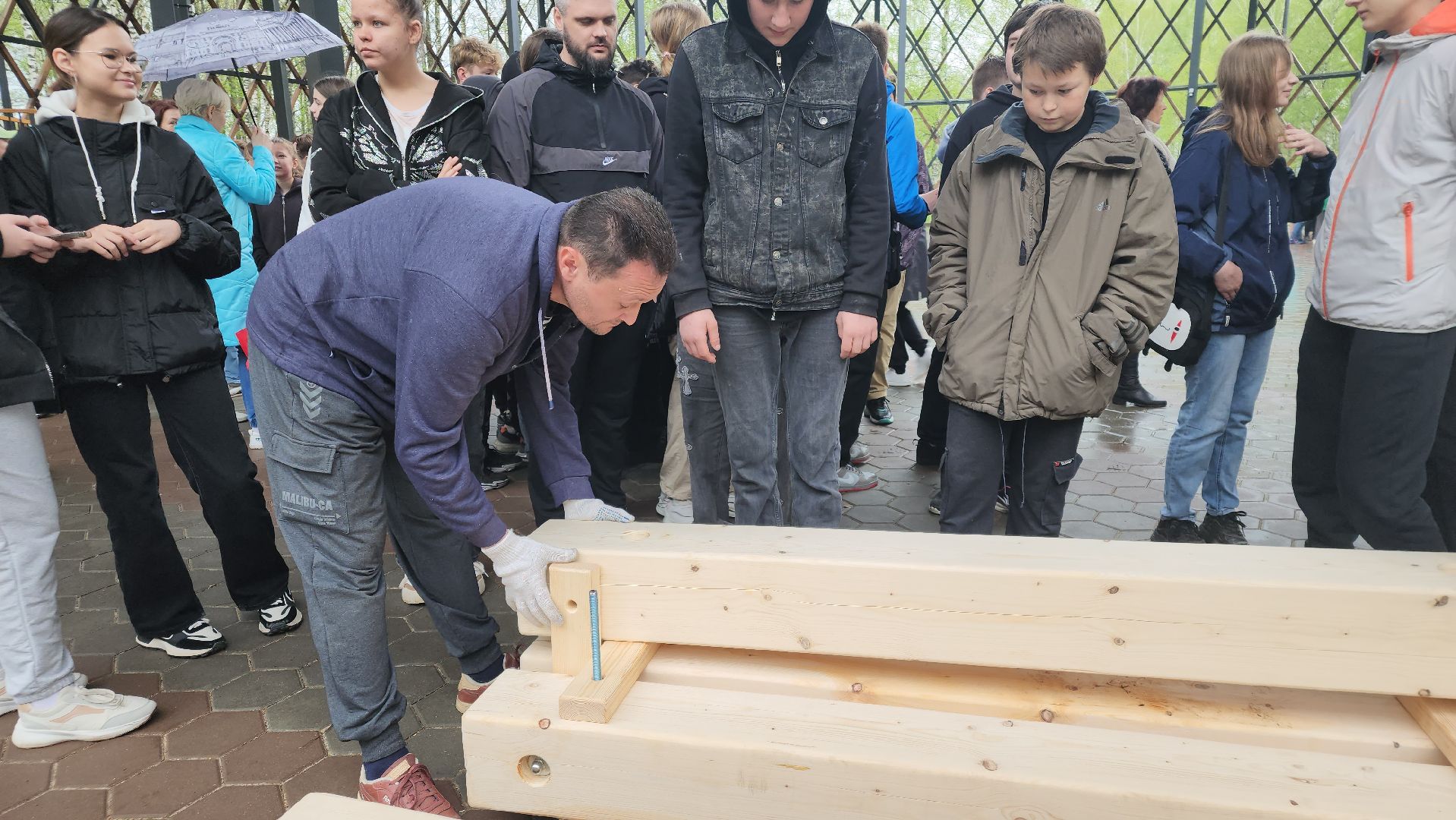 егорьевск, день добрых дел, лавочки, мастер класс, дети, студенты, парк, 200 лет егорьевску,