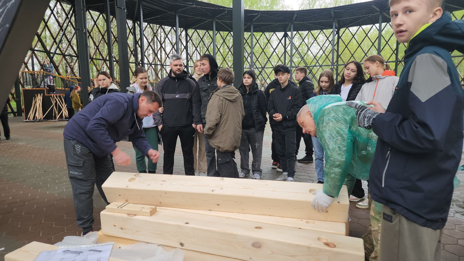 егорьевск, день добрых дел, лавочки, мастер класс, дети, студенты, парк, 200 лет егорьевску,