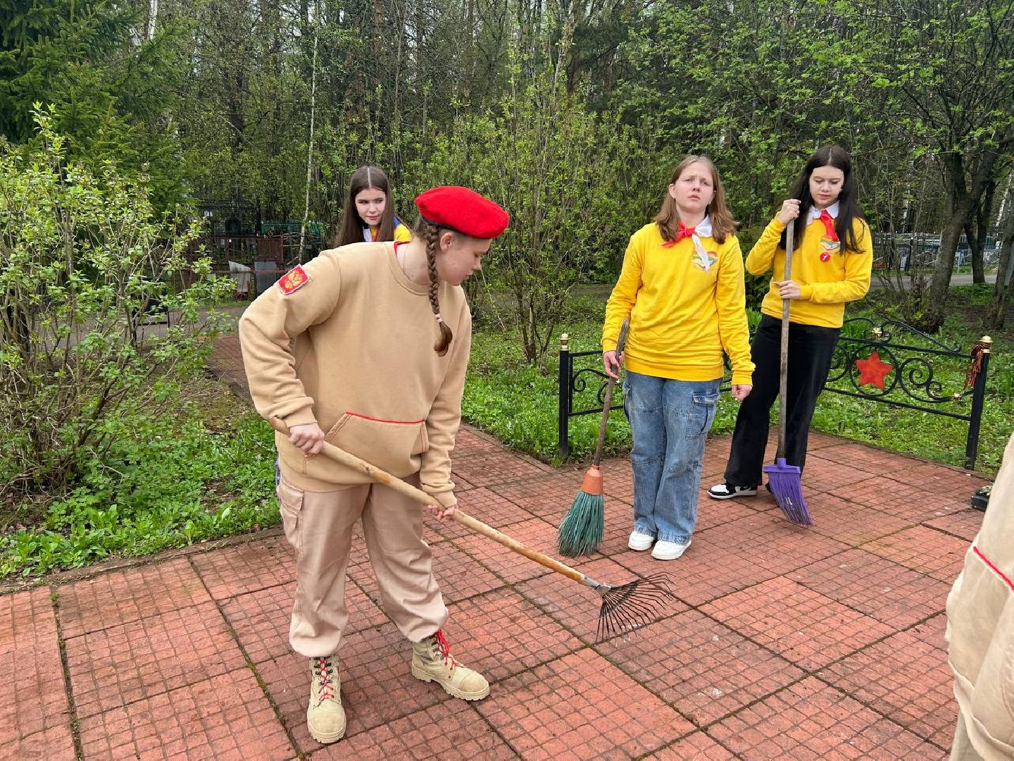 Заборьевское кладбище, Юнармия, Домодедово, субботник, день добрых дел,