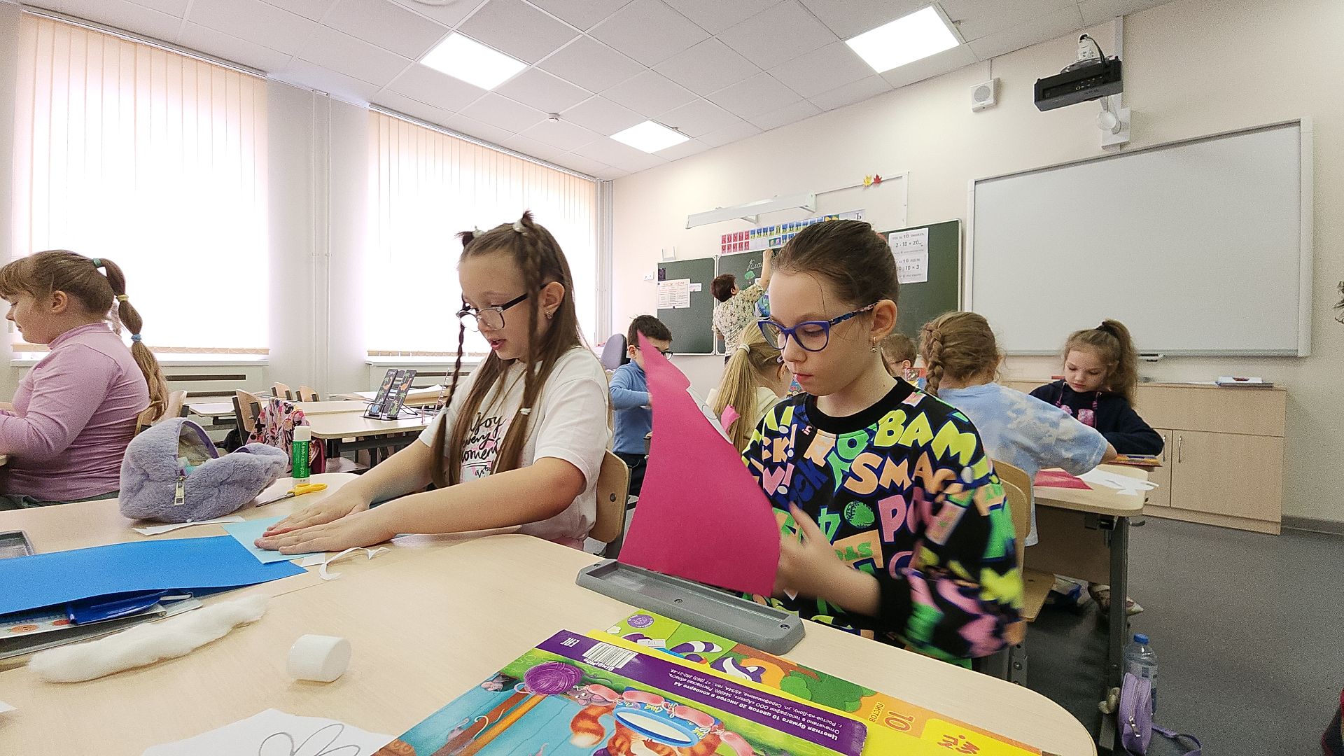 электросталь, мой город, жители города, акция, акция доброе дело, день добрых дел, гимназия 9, школьники, посадка деревьев,