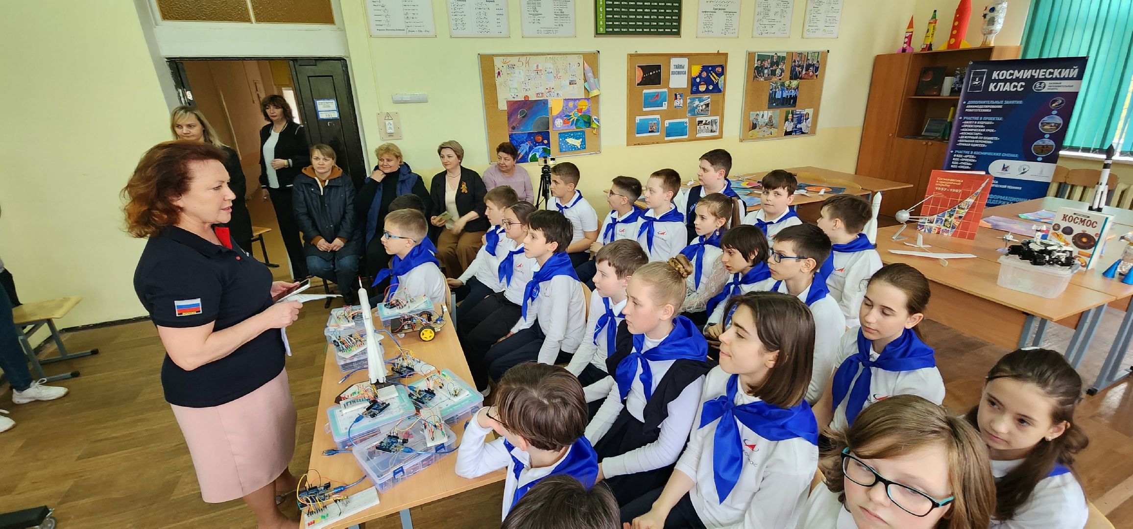 космический класс, Востряковский лицей 1, Домодедово, Александр Гребенкин, МКС, Роскосмос,