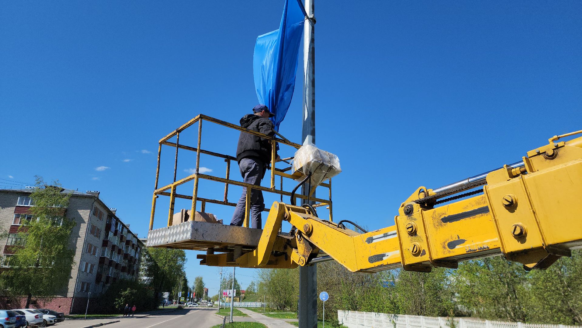 шатура, день победы, 9 мая, флаги победы, украшают город, праздник,
