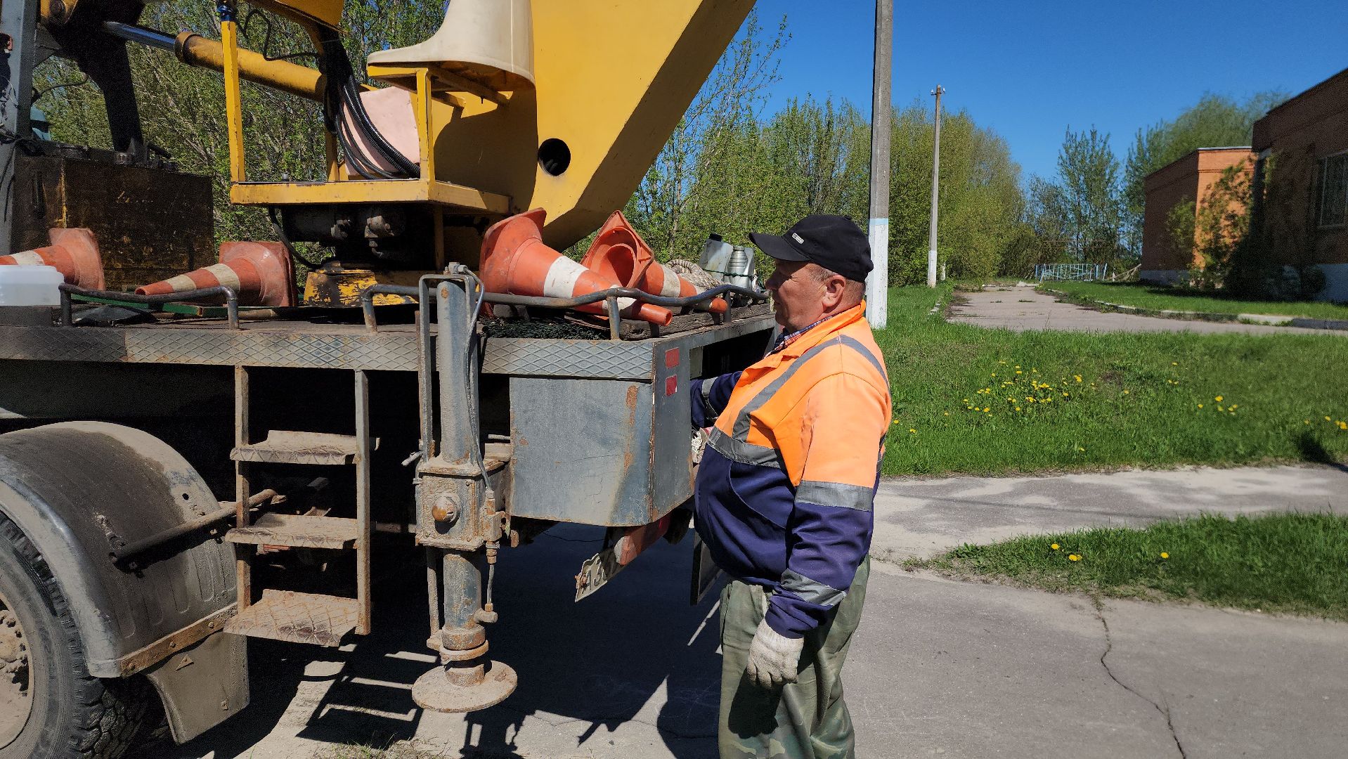 шатура, день победы, 9 мая, флаги победы, украшают город, праздник,