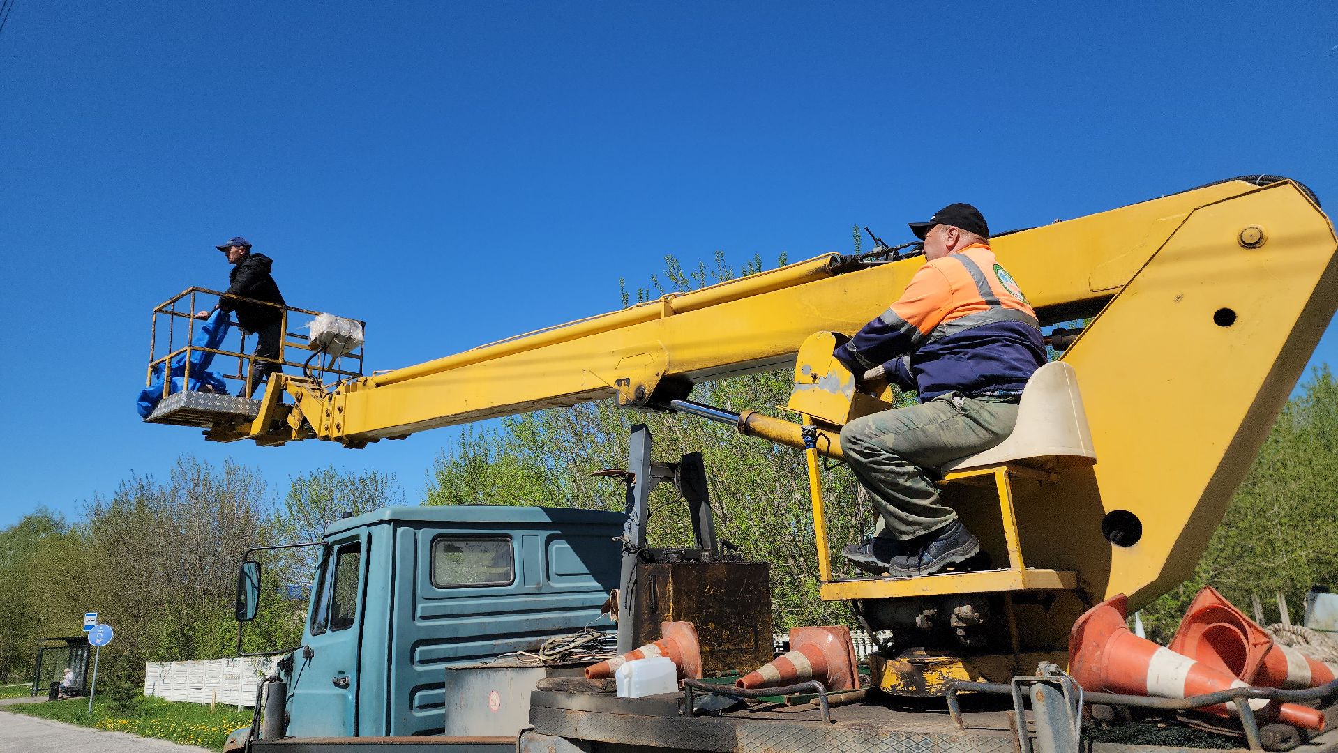 шатура, день победы, 9 мая, флаги победы, украшают город, праздник,