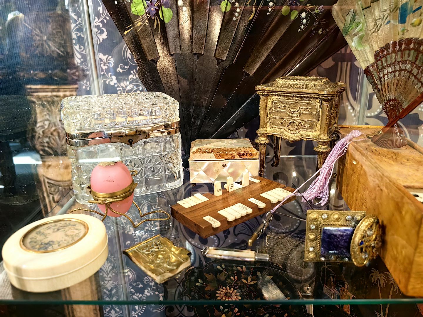 музей, экспонаты, 19 век, актеры,