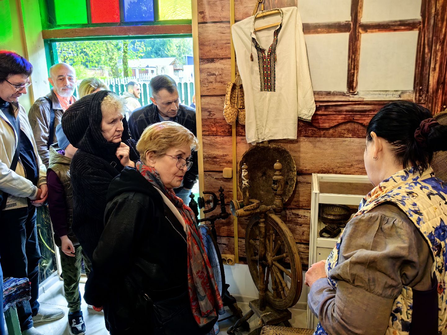 музей, экспонаты, 19 век, актеры,