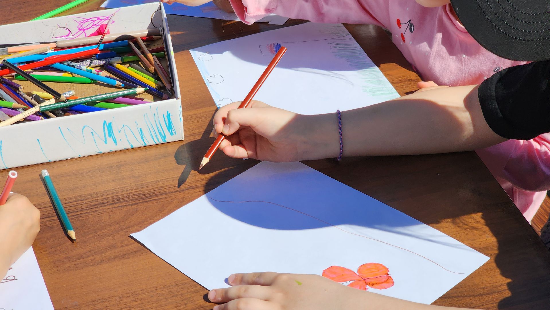 долгопрудный, майские праздники, лето, центральный парк,рисунки на асфальте,