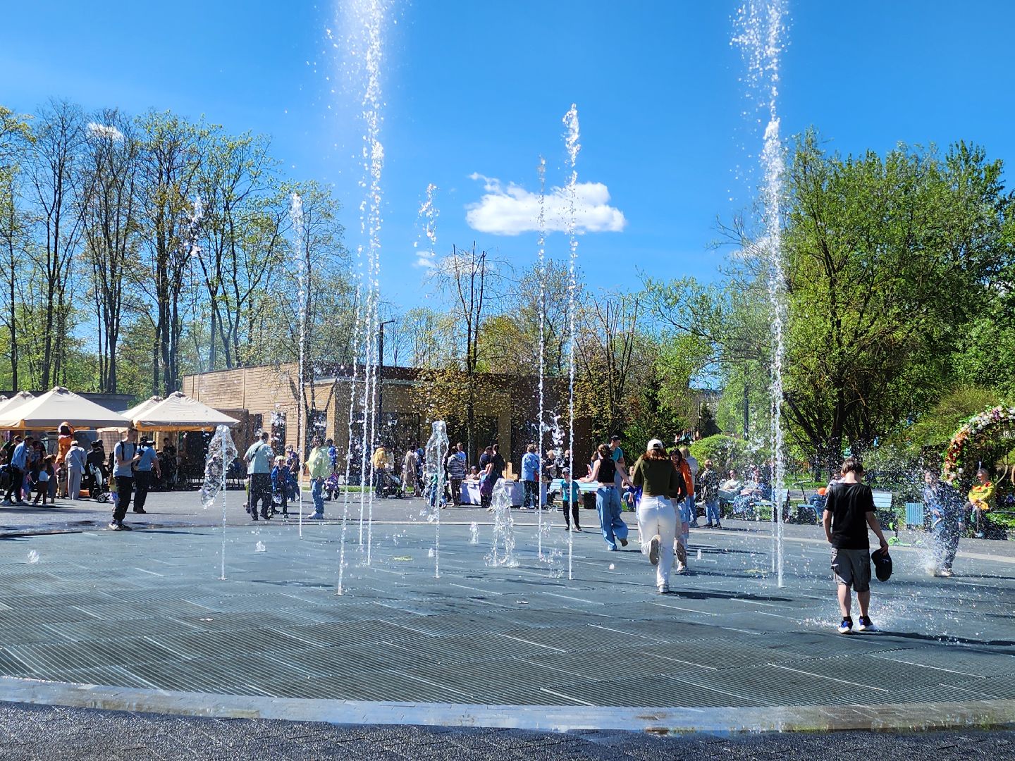 парк мира, первомай, мытищи, отдых в подмосковье,