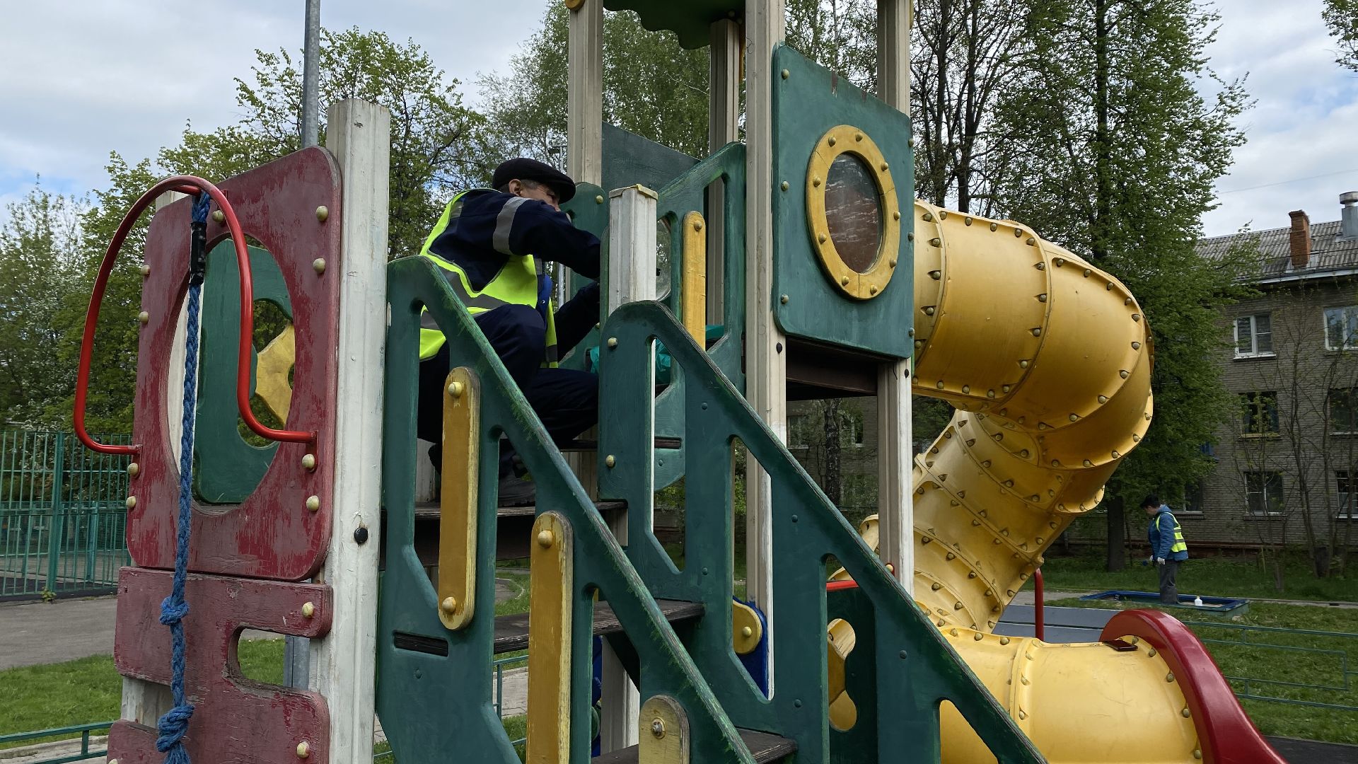 мбу благоустройство, ленинский городской округ, добрые дела, детские площадки, покраска детских площадок,