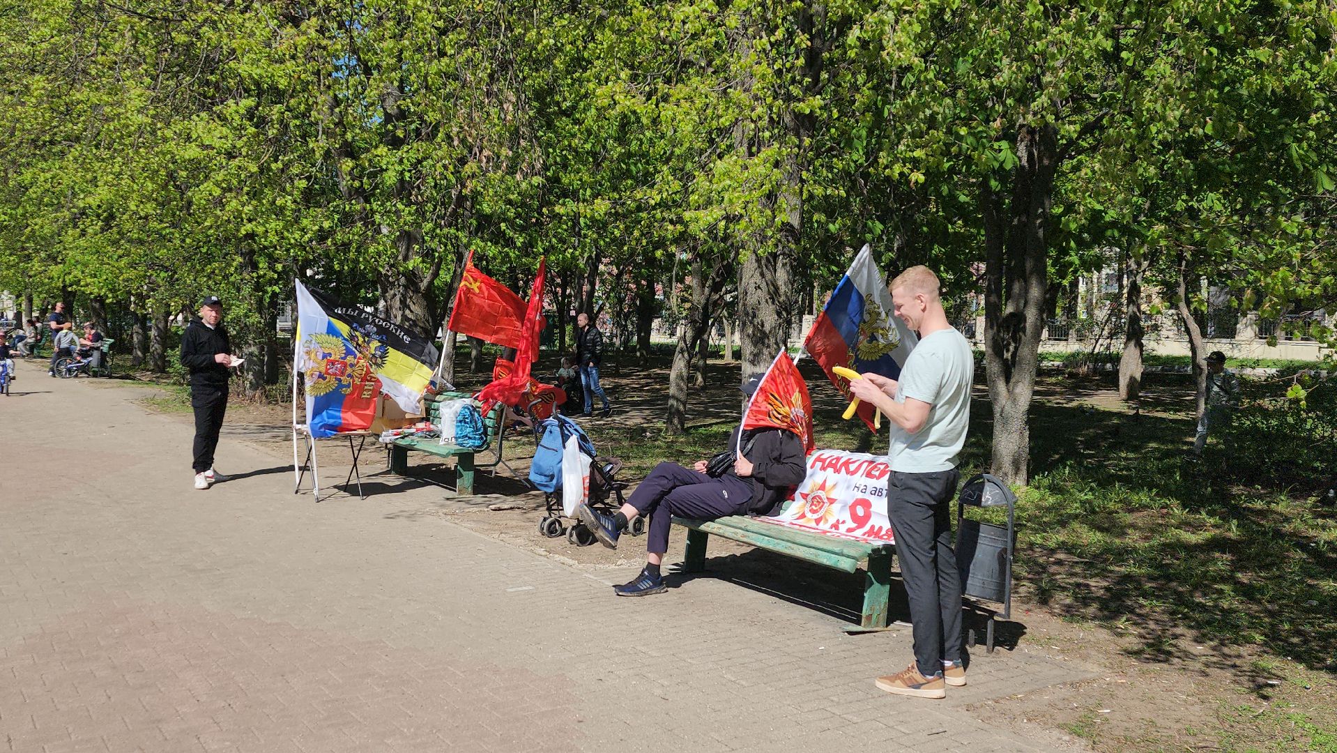 сквер 28 квартал, Ксения Лилеева, Алиса и Алексей Новиковы, открытие теплого сезона, праздник,