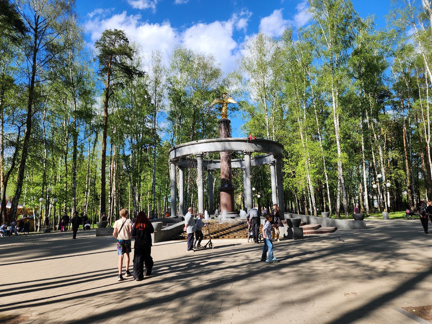 ногинск, парки подмосковья, 1 мая, летний сезон,