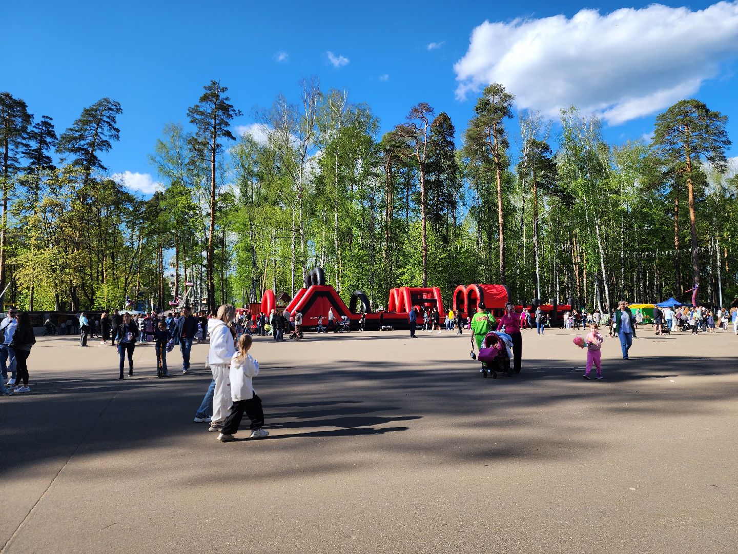 ногинск, парки подмосковья, 1 мая, летний сезон,