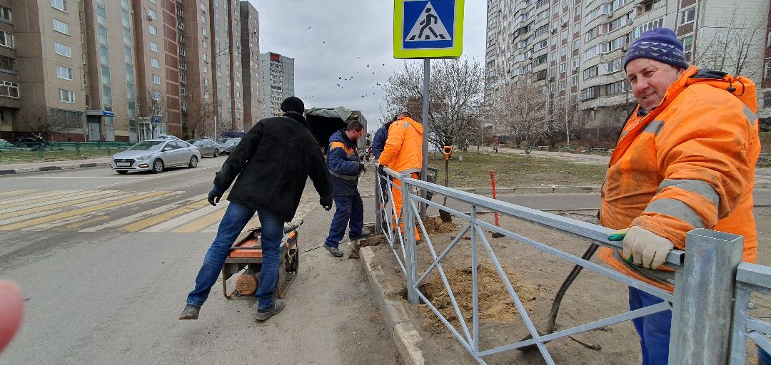 благоустройство, установка ограждений, пешеходный переход, перекресток, Дзержинский