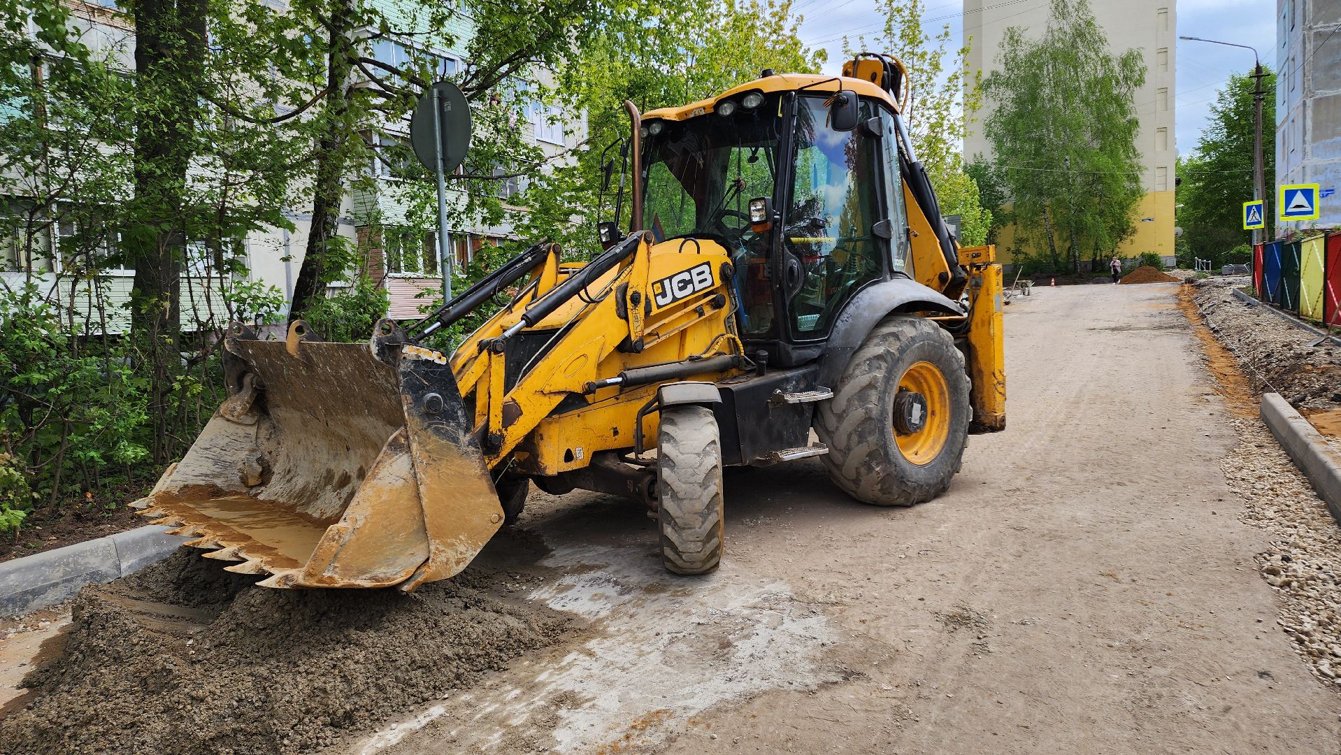 кашира, ремонт дорог, межквартальная дорога, асфальт, бордюр, тротуар, новокаширская,