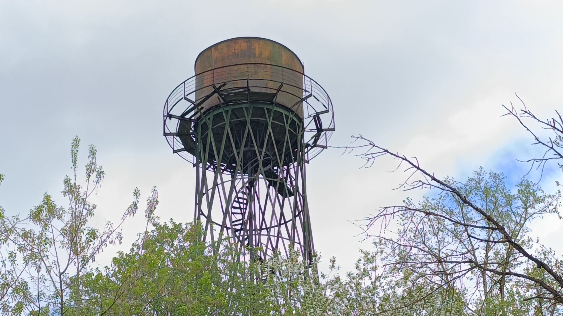 призрак, шуховская башня, лобня, парк,