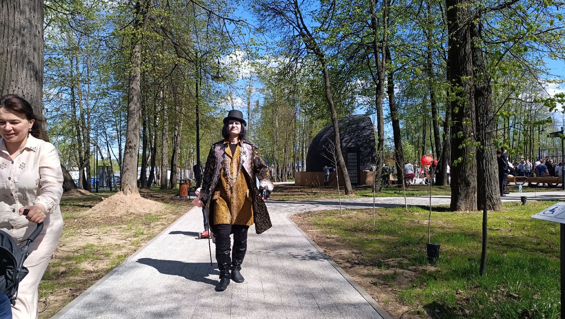 призрак, шуховская башня, лобня, парк,