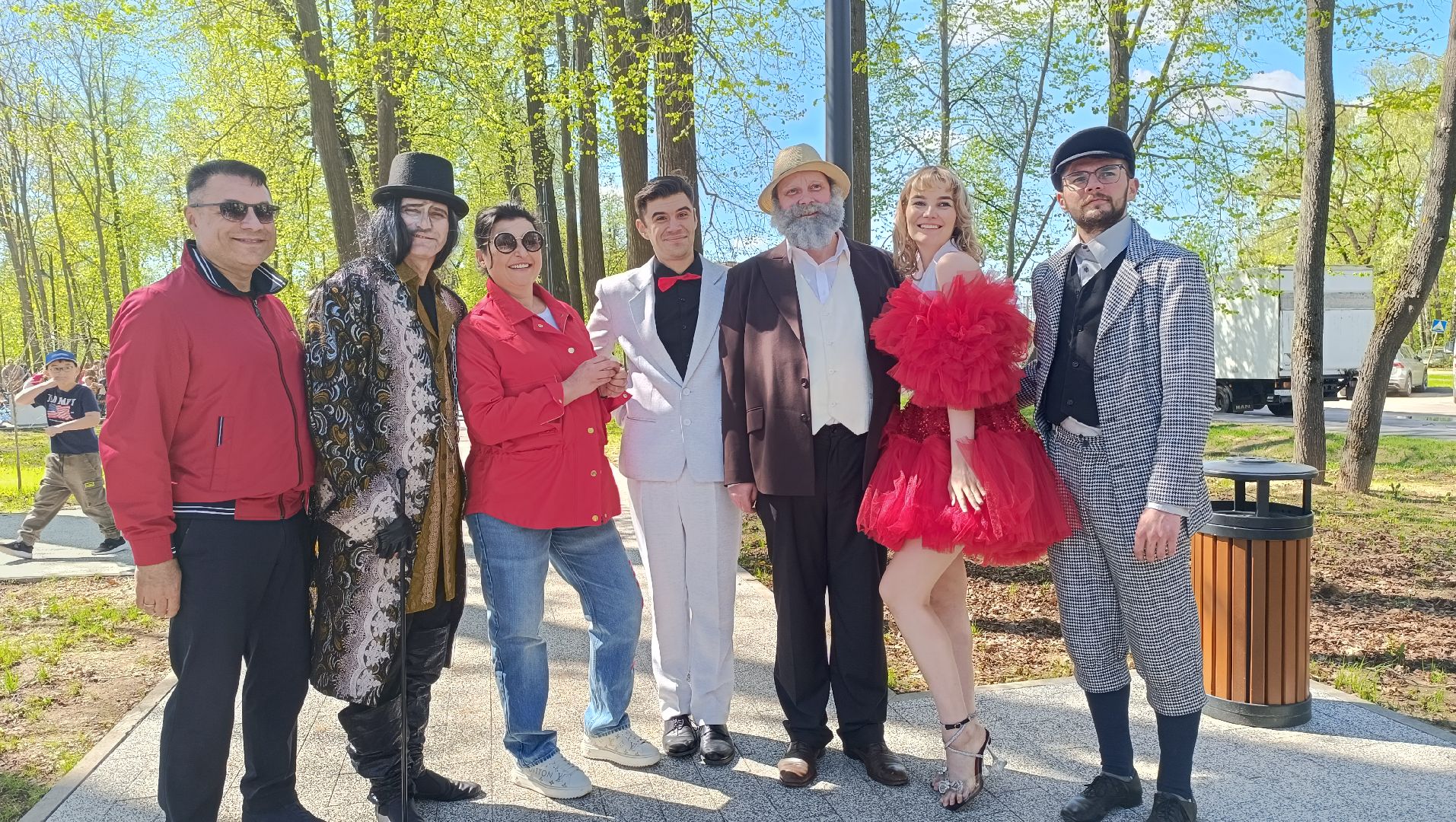 призрак, шуховская башня, лобня, парк,