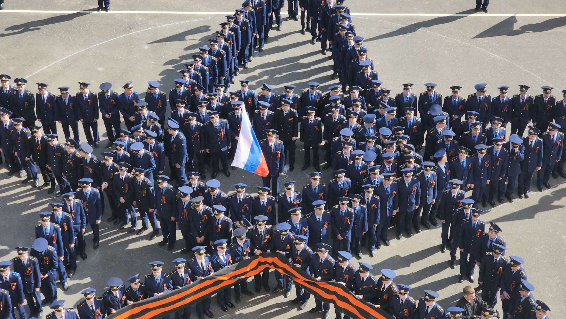 егорьевск, день победы, звезда героя, флешмоб, курсанты, егорьевский авиационный технический колледж,