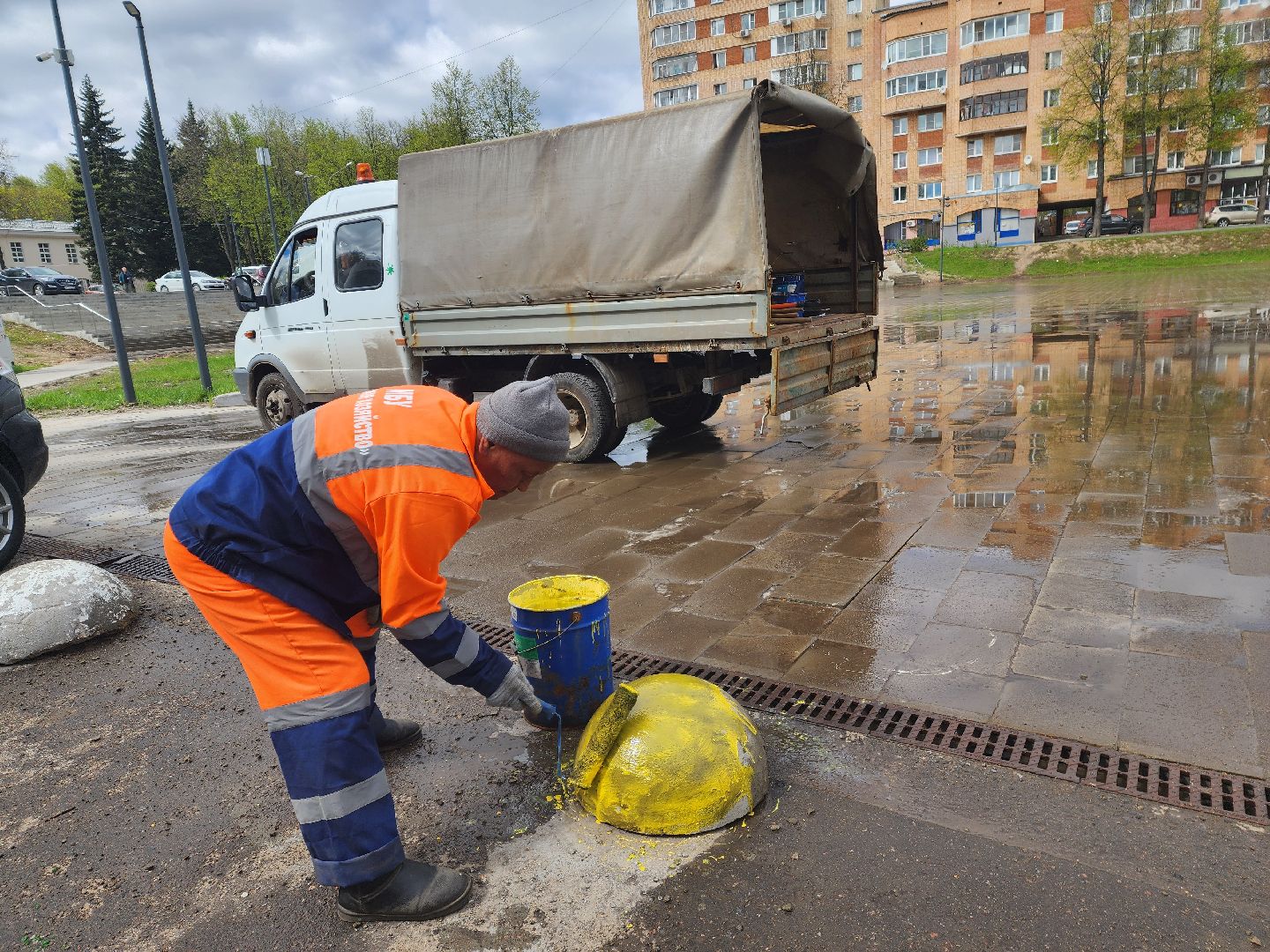 красноармейск, г.о. пушкинский, уборка общественных территорий, поливальная машина,