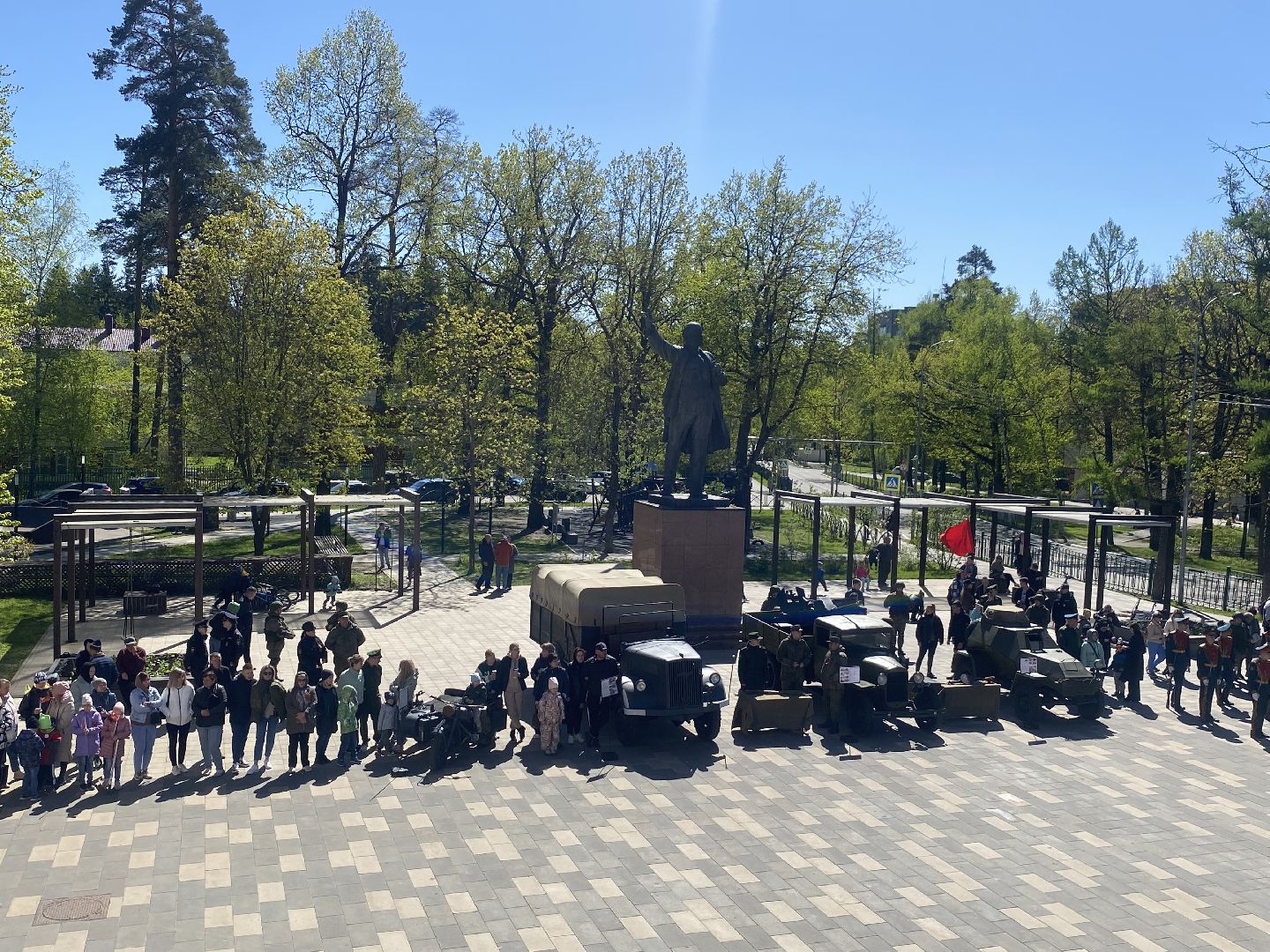 победный май во власихе, День Победы во Власихе, плац-концерт военнослужащих, ансамбль Красная звезда, Командующий РВСН, Глава ЗАТО Власиха,