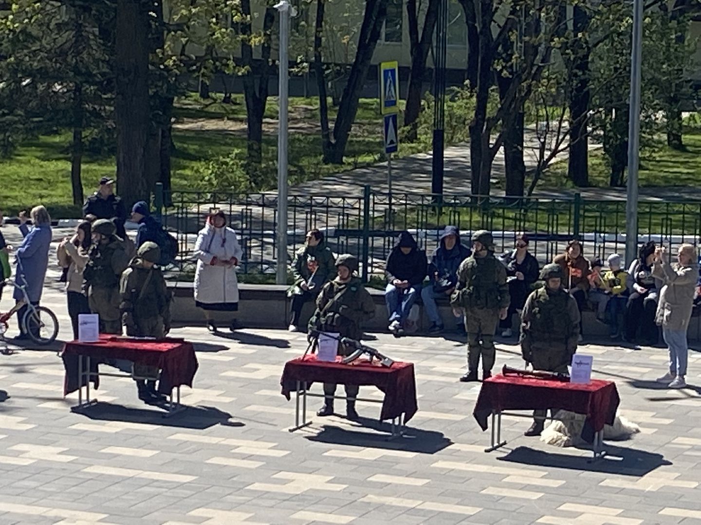 победный май во власихе, День Победы во Власихе, плац-концерт военнослужащих, ансамбль Красная звезда, Командующий РВСН, Глава ЗАТО Власиха,