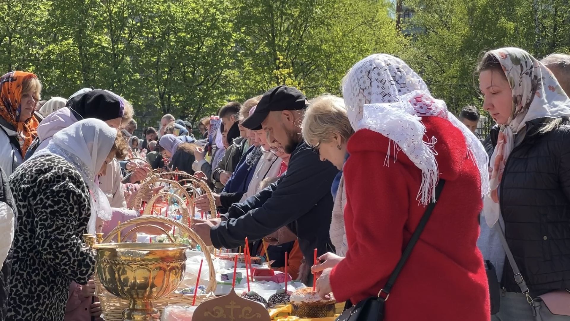 химки, пасха, храм, куличи,