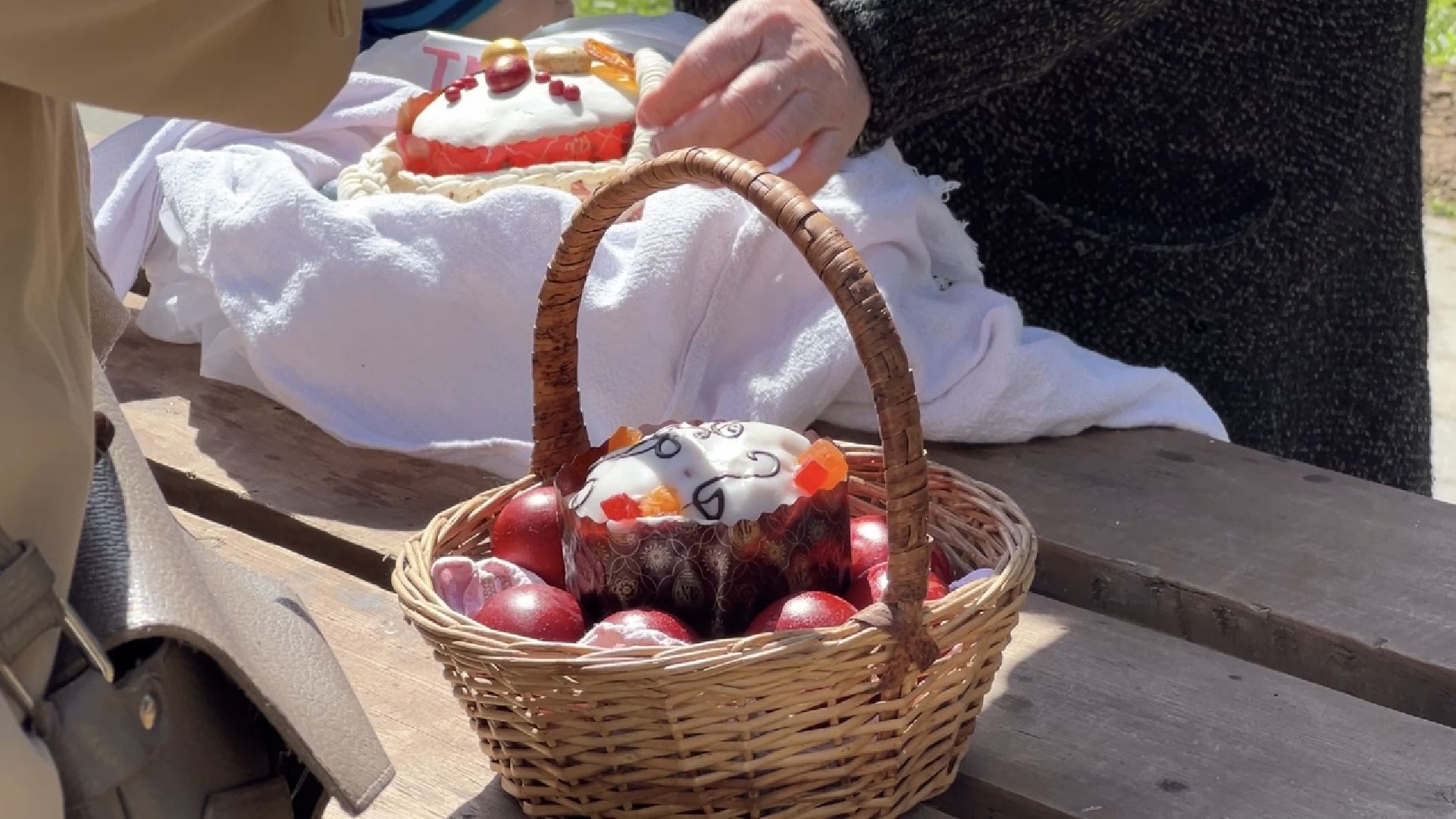 химки, пасха, храм, куличи,