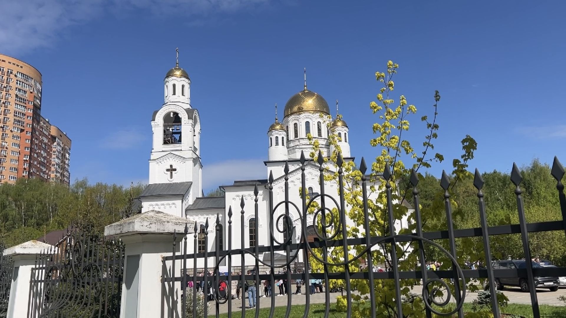 химки, пасха, храм, куличи,