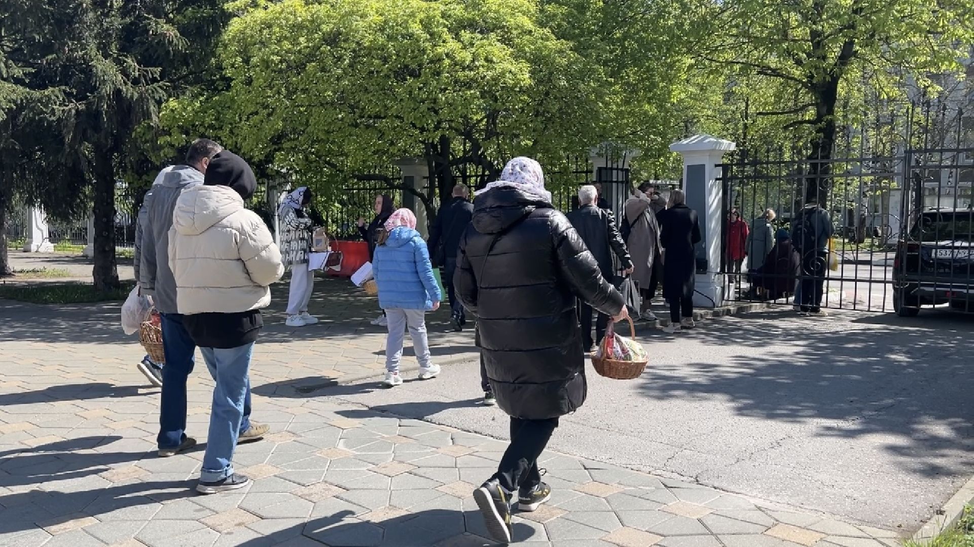 химки, пасха, храм, куличи,