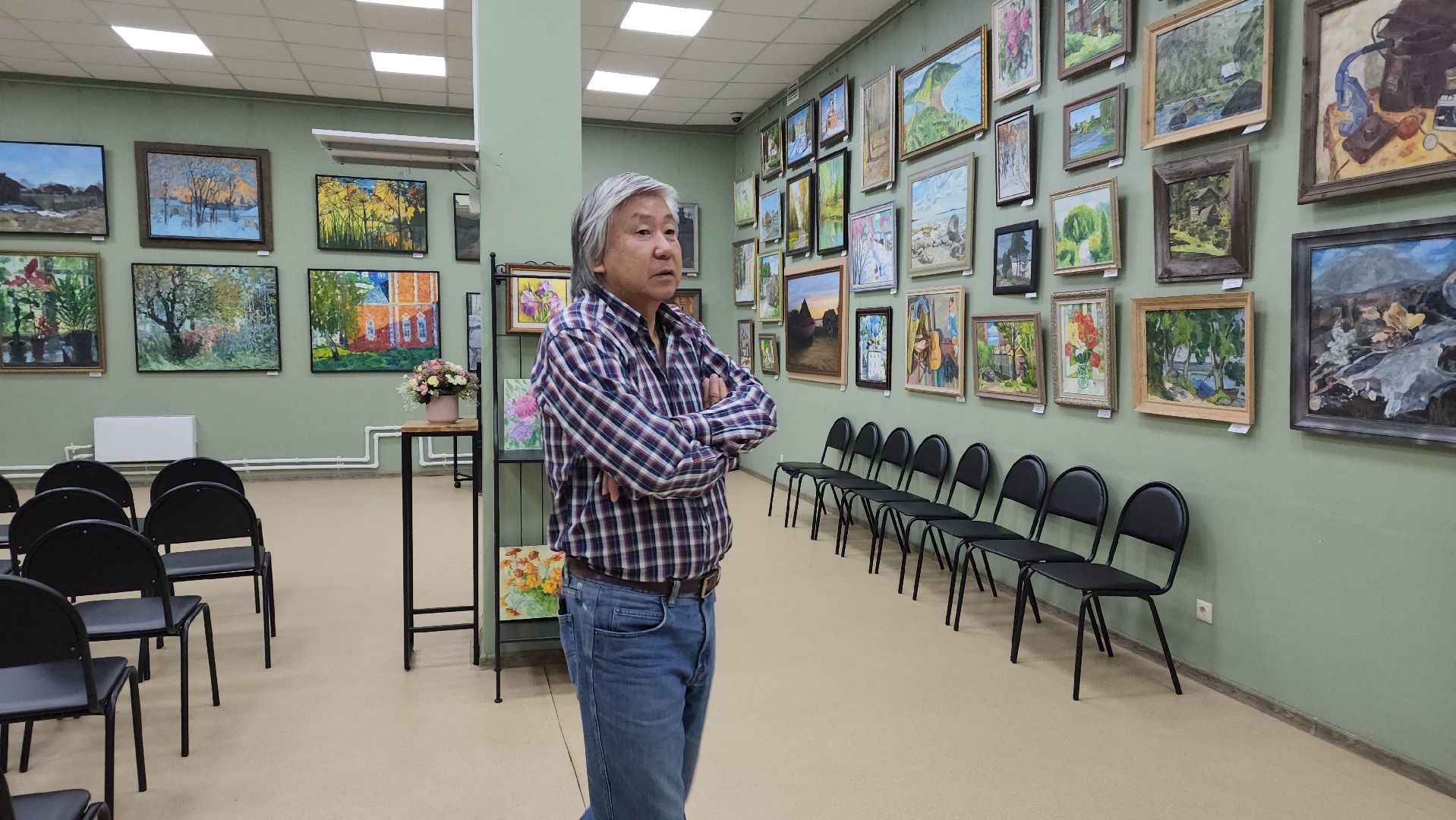 пушкино, экспозиция, самобытное творчество, живопись, художественная выставка, художник-педагог,