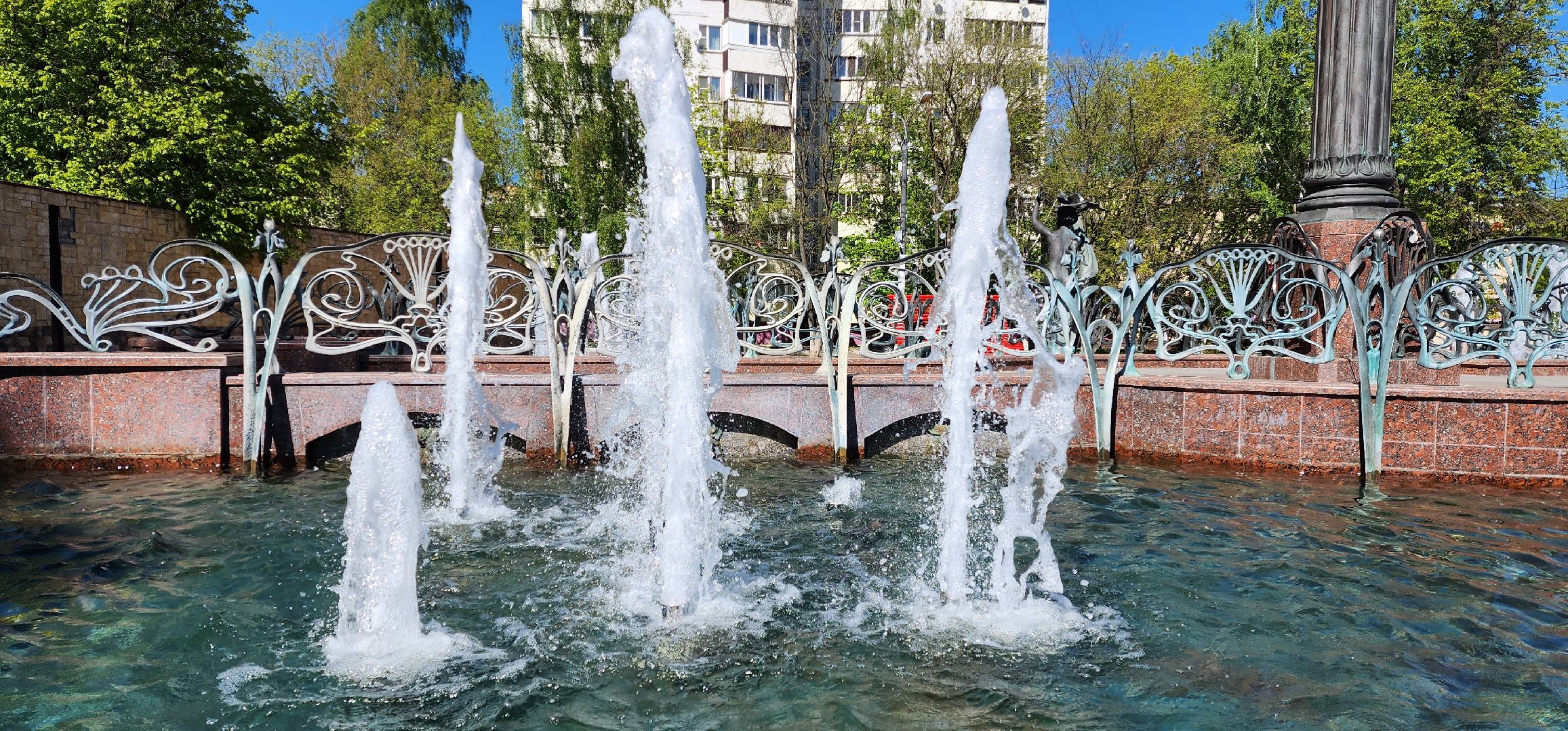 раменское, благоустройство, запуск фонтанов, фонтан времена года на площади молодежи,