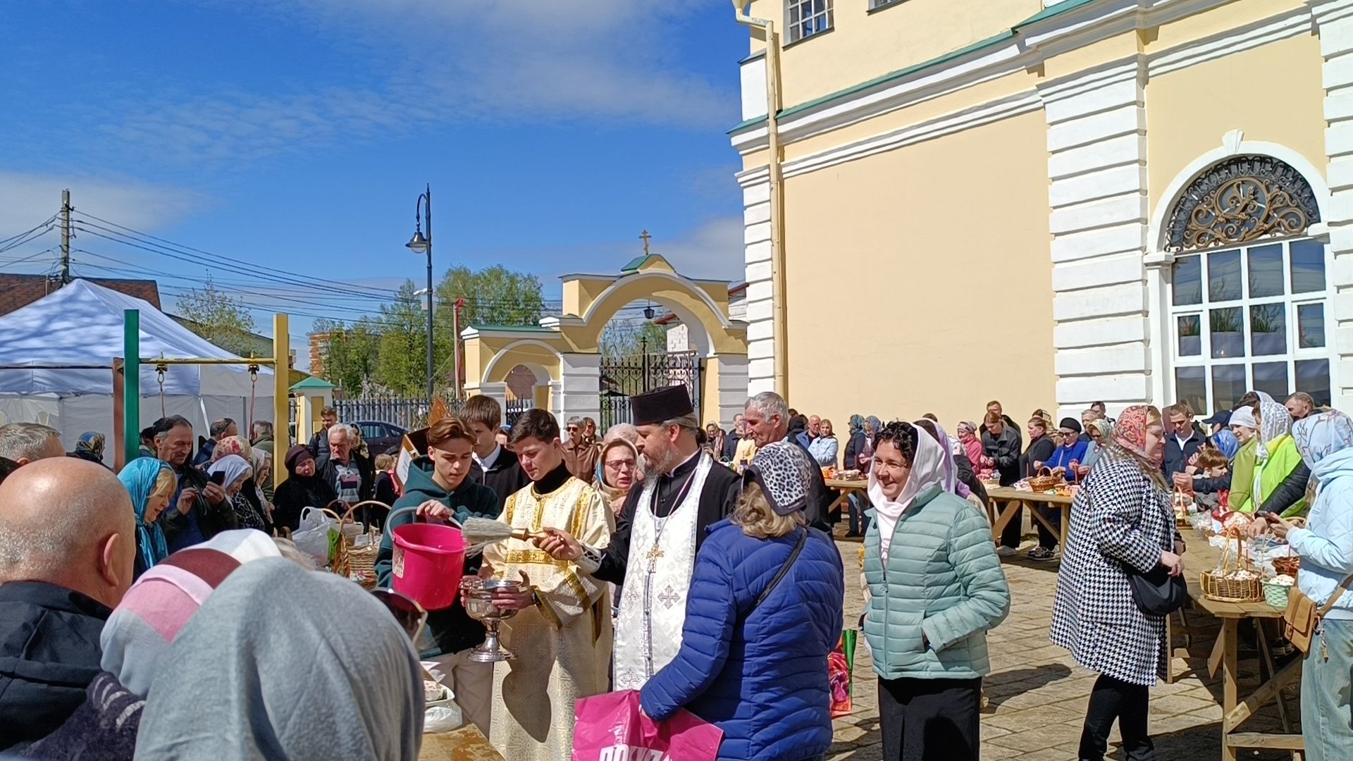 пасха, пасхальное богослужение, лобня, храм,