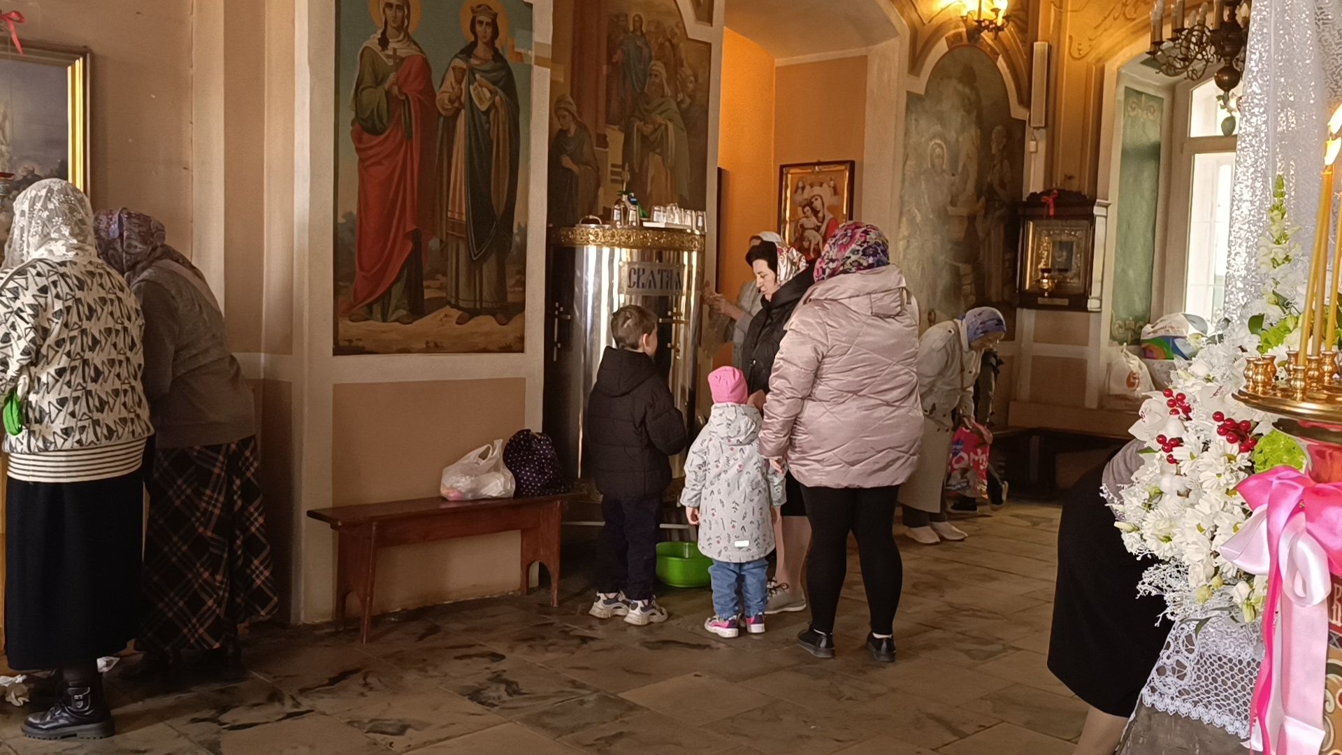 пасха, пасхальное богослужение, лобня, храм,