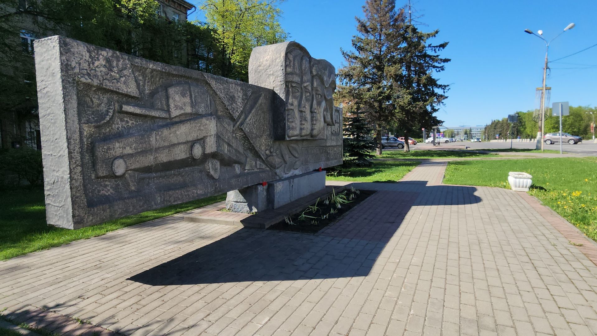 Союз садоводов России, посадка цветов, бронепоезд москвич, Ольга Пушкарева, ул Фрунзе, хоста, лилейник,