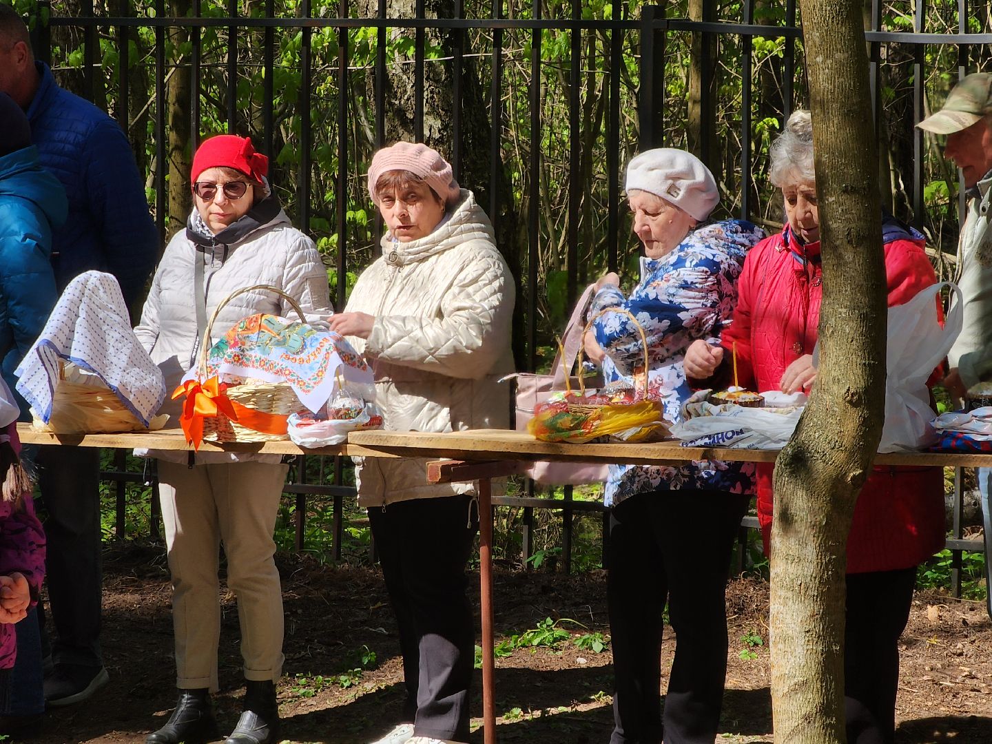 Черноголовка, Пасха, Освящение куличей,