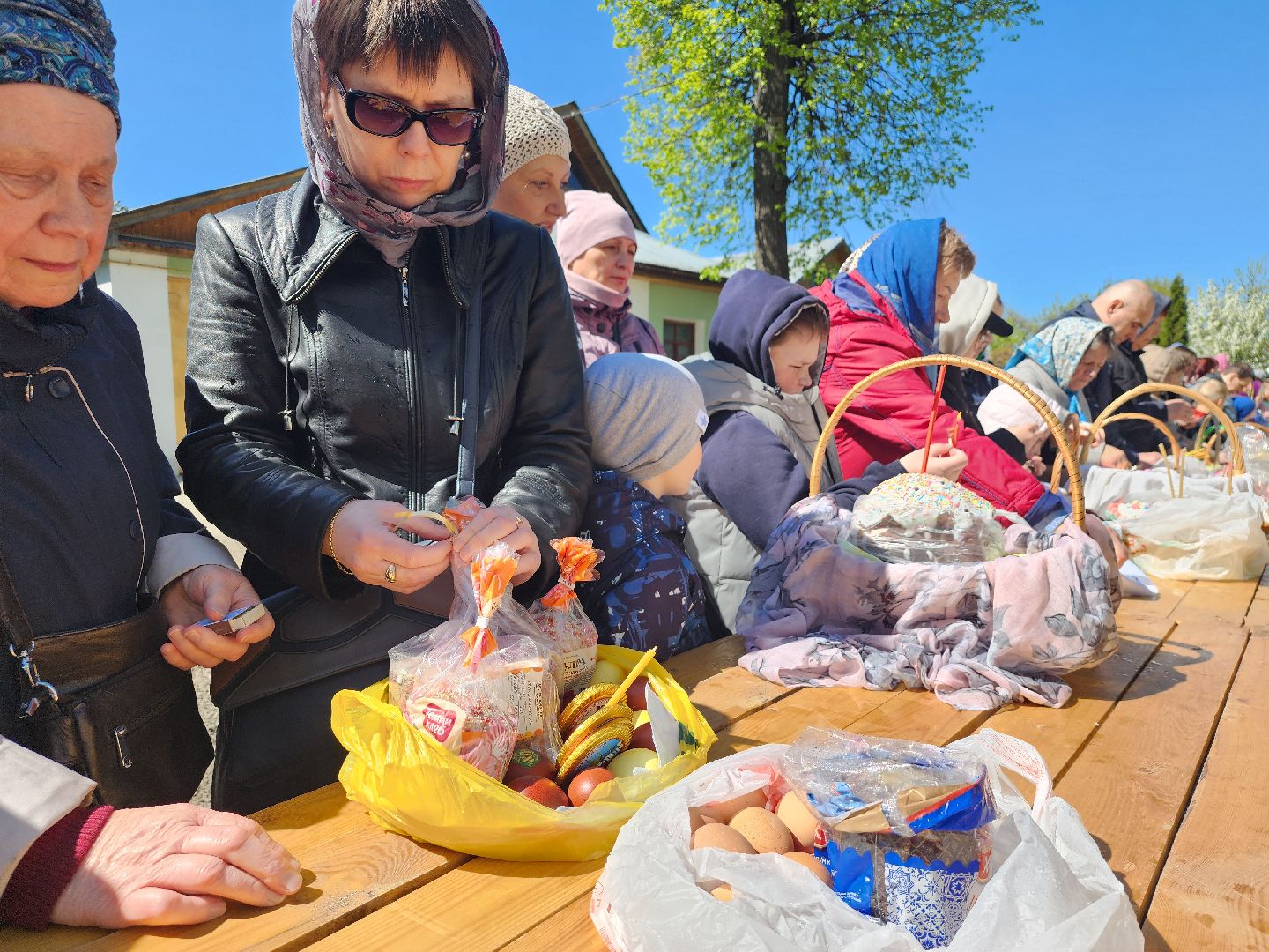 Пасха, Великая Суббота, освящение пасхальных куличей, Старая Купавна, Богородский городской округ,