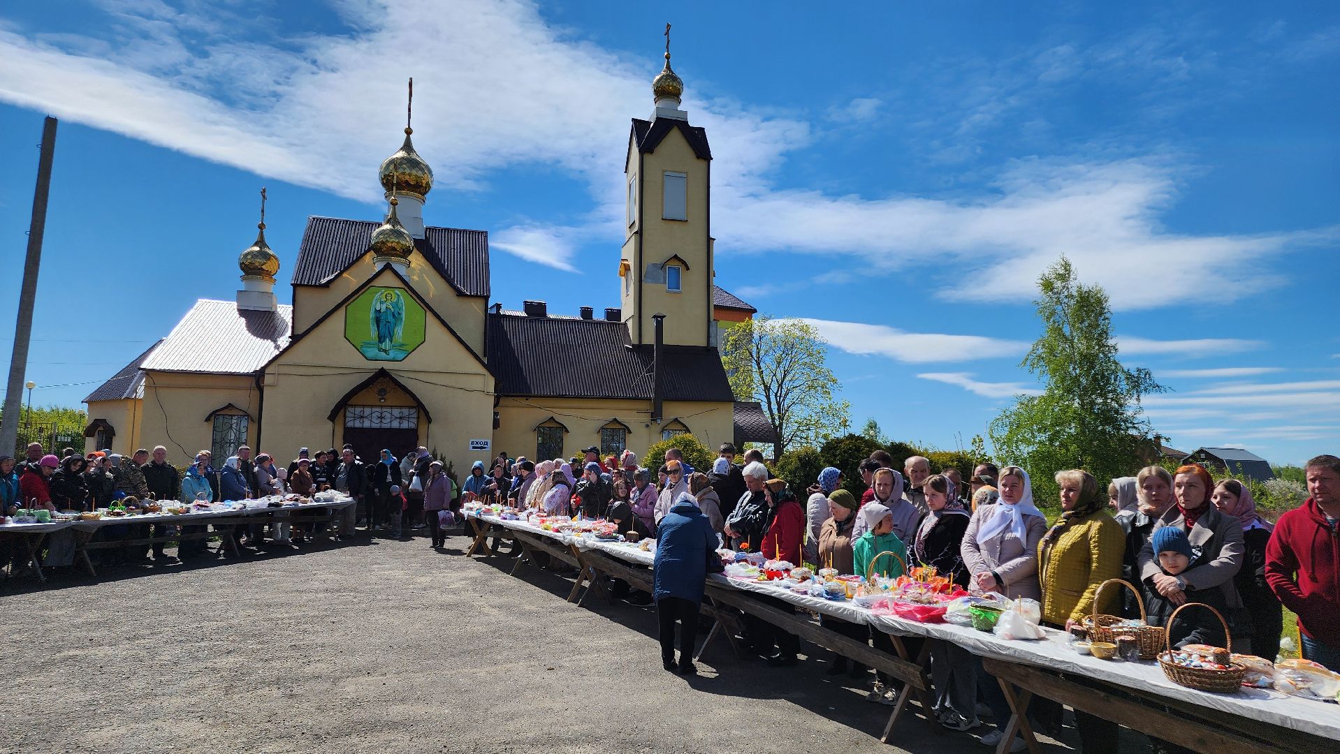 кашира, храм петра и февронии, пасха, великая суббота, освящение куличей, освящение пасхальных яиц,